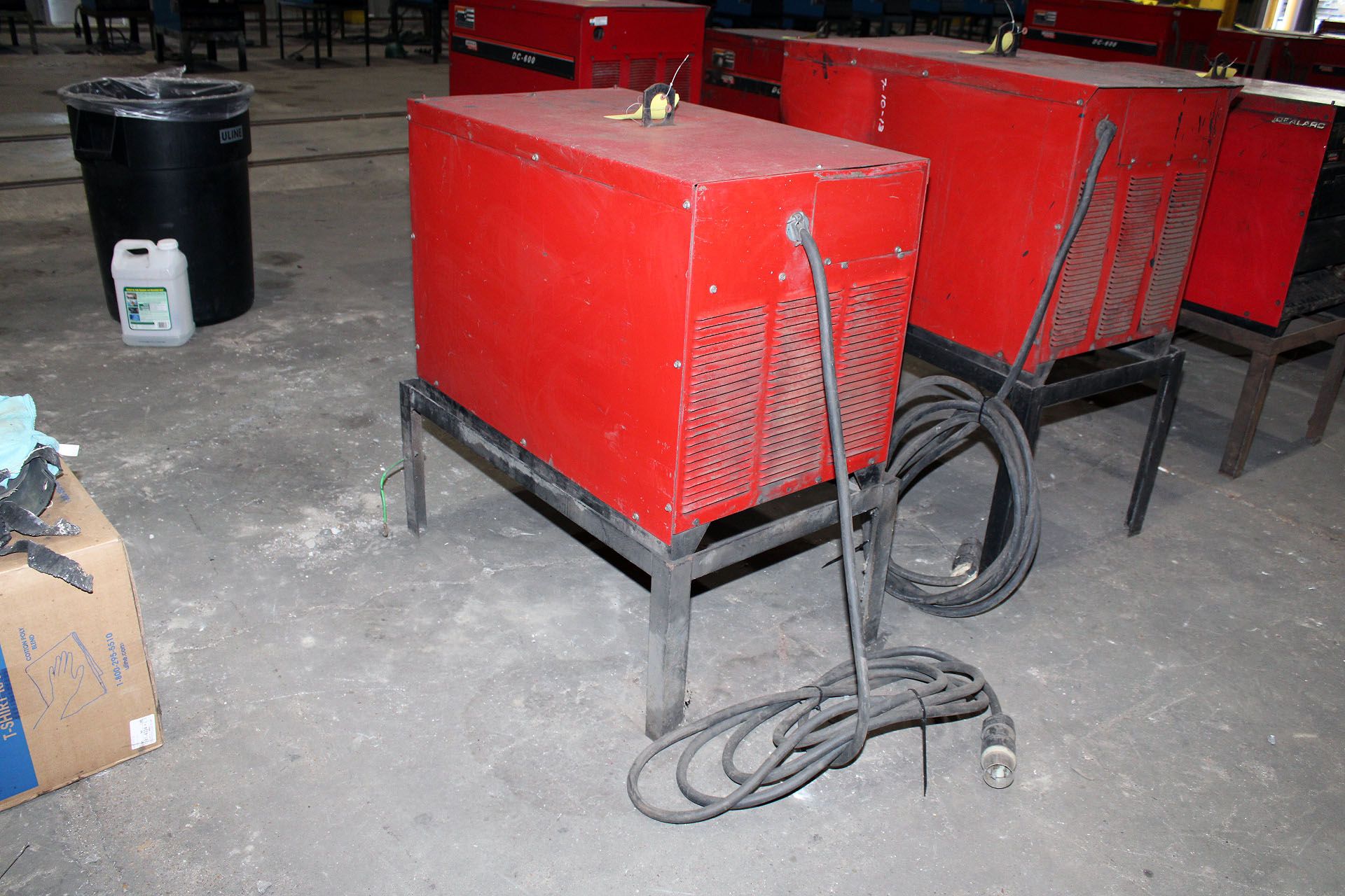WELDING MACHINE, LINCOLN MDL. IDEALARC DC600 POWER SOURCE, S/N N.A. - Image 2 of 2