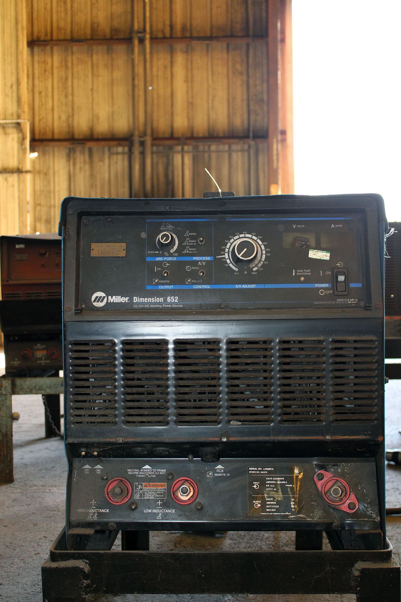 WELDING MACHINE, MILLER MDL. DIMENSION 652 POWER SOURCE, new 2005, S/N LF020012 - Image 2 of 3