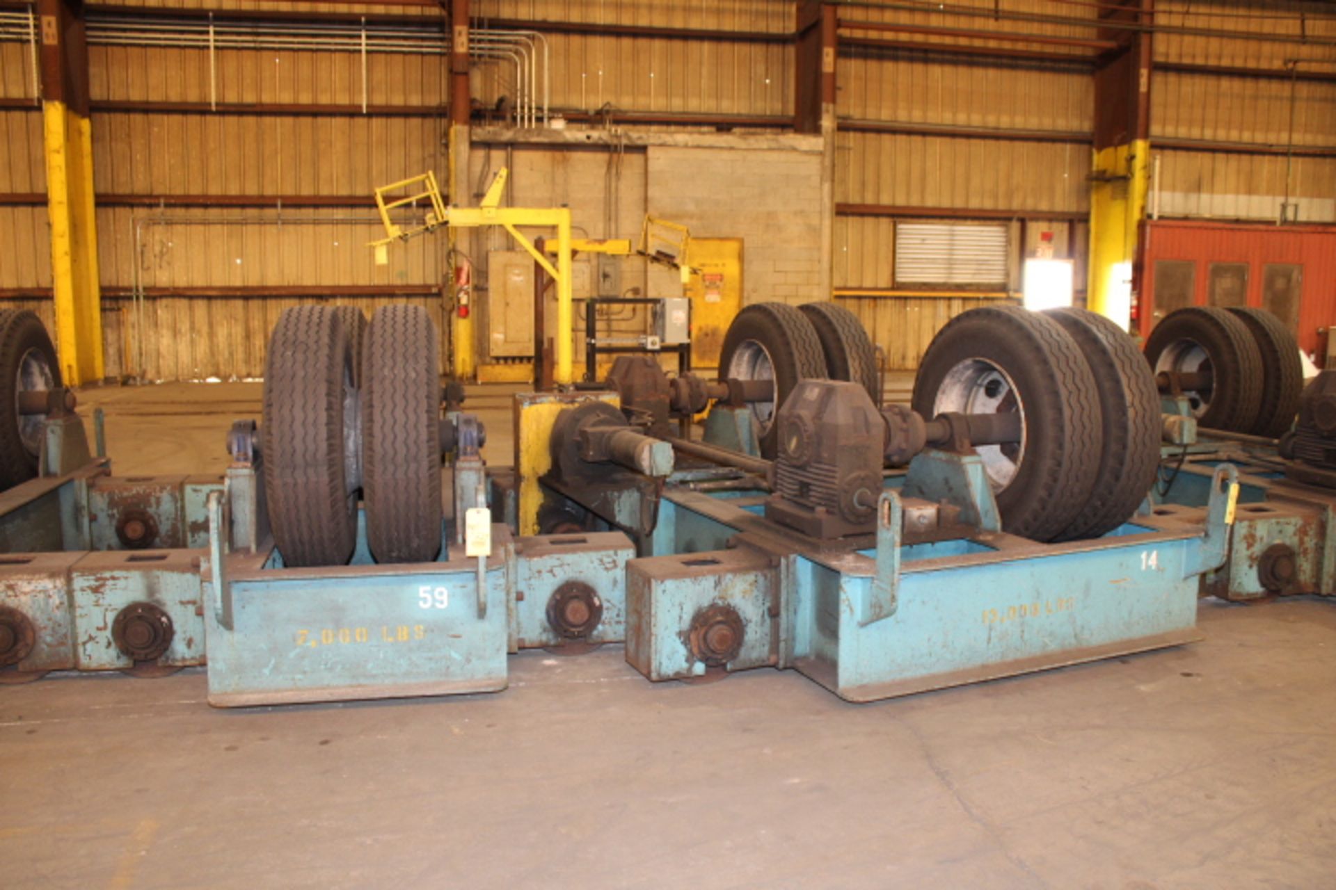 TANK TURNING ROLL SET, driver & idler, 10 T. Cap., tire type, approx. 42" dia. wheel