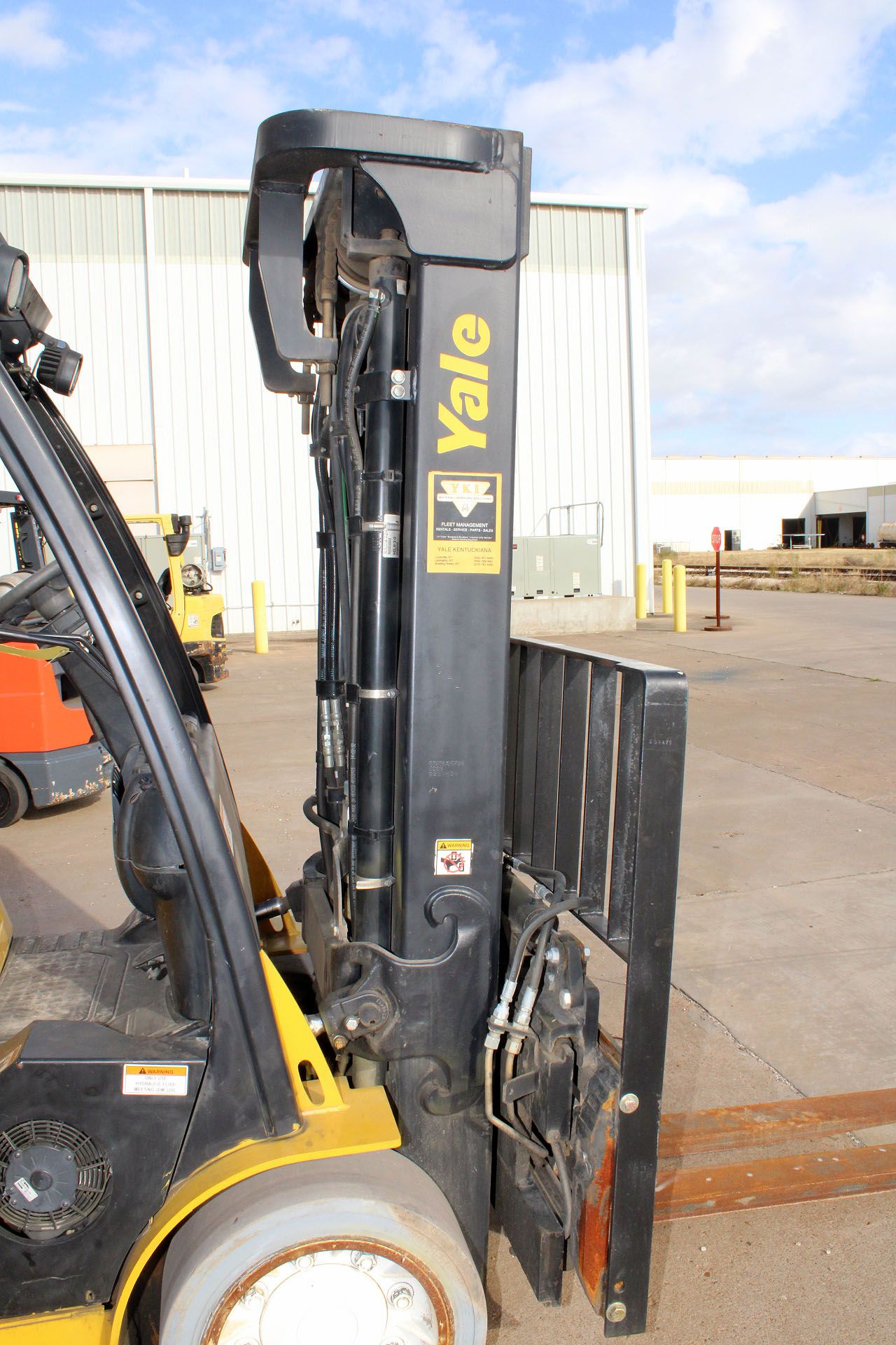 FORKLIFT, YALE 8,000 LB. BASE CAP. MDL. GLC080, new 2016, LPG, 200" max. lift ht., 94" 3-stage mast, - Image 11 of 11