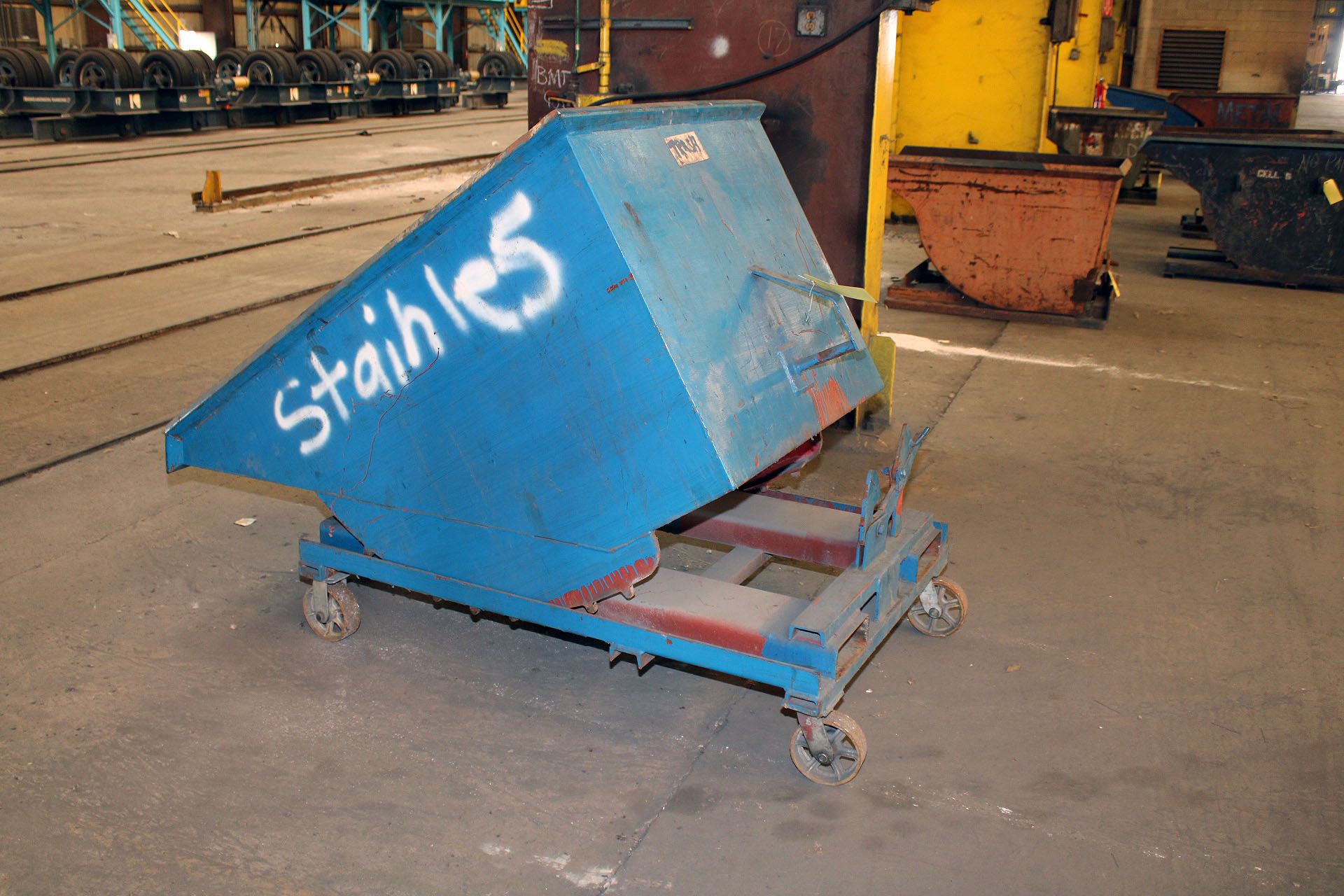 SELF-DUMPING HOPPER, 36" x 60" x 36" ht., w/wheels