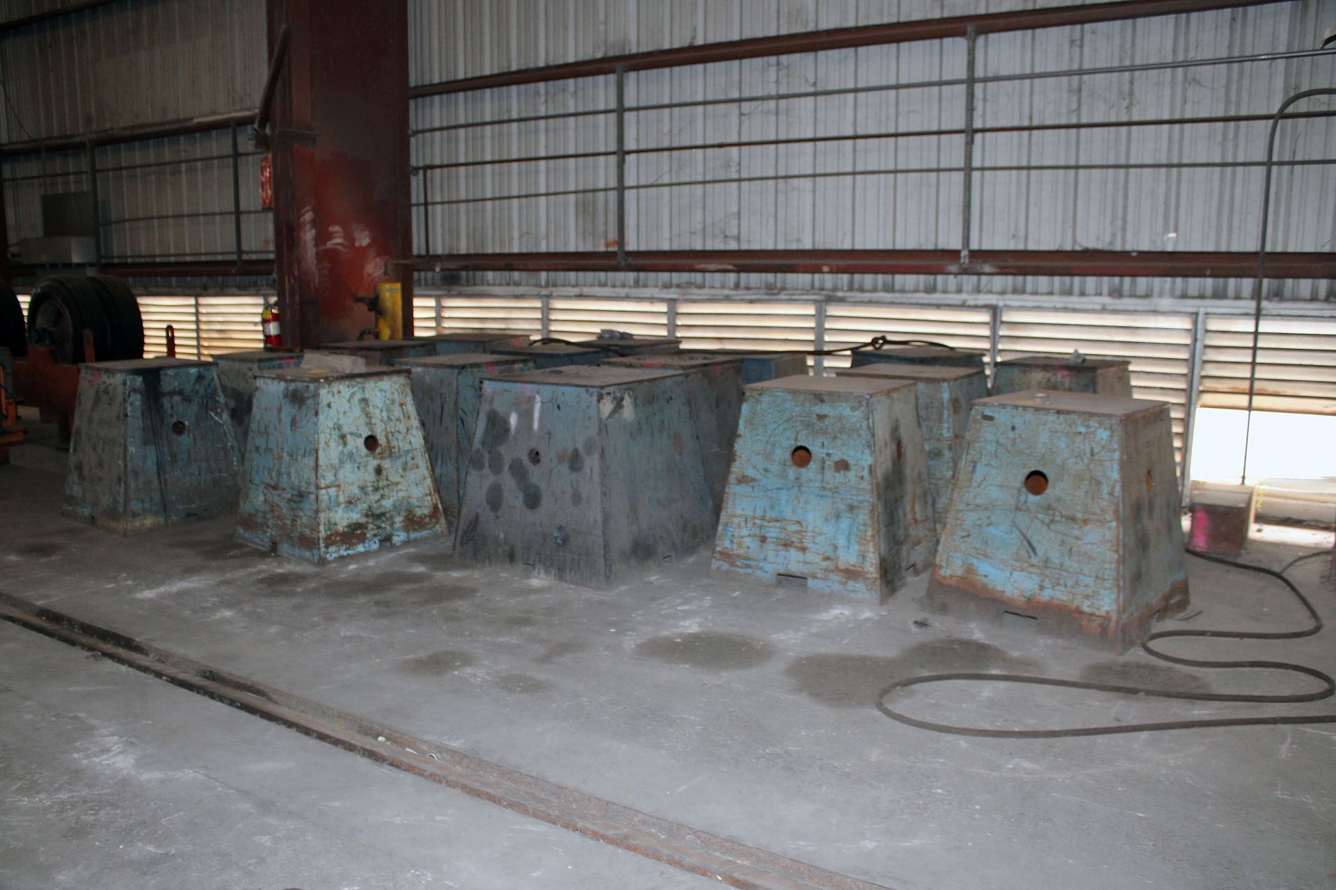 LOT OF TURNING ROLL STANDS (approx. 20), 37" ht., 24" sq. top - Image 4 of 4