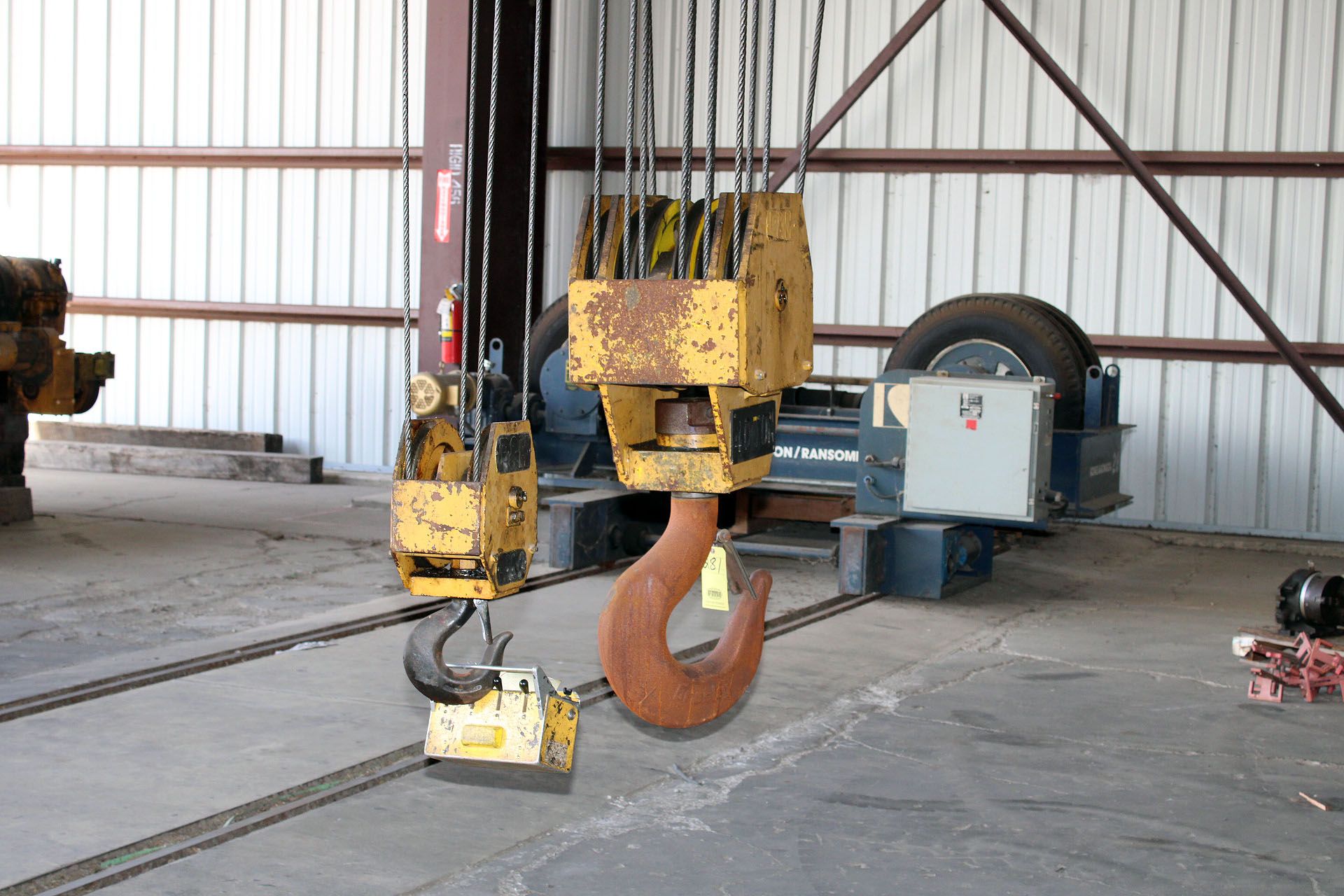 OVERHEAD BRIDGE CRANE, P&H ENGINEERING 40 T. X APPROX. 90’ SPAN, approx. 40’ under hook, dbl. - Bild 3 aus 3