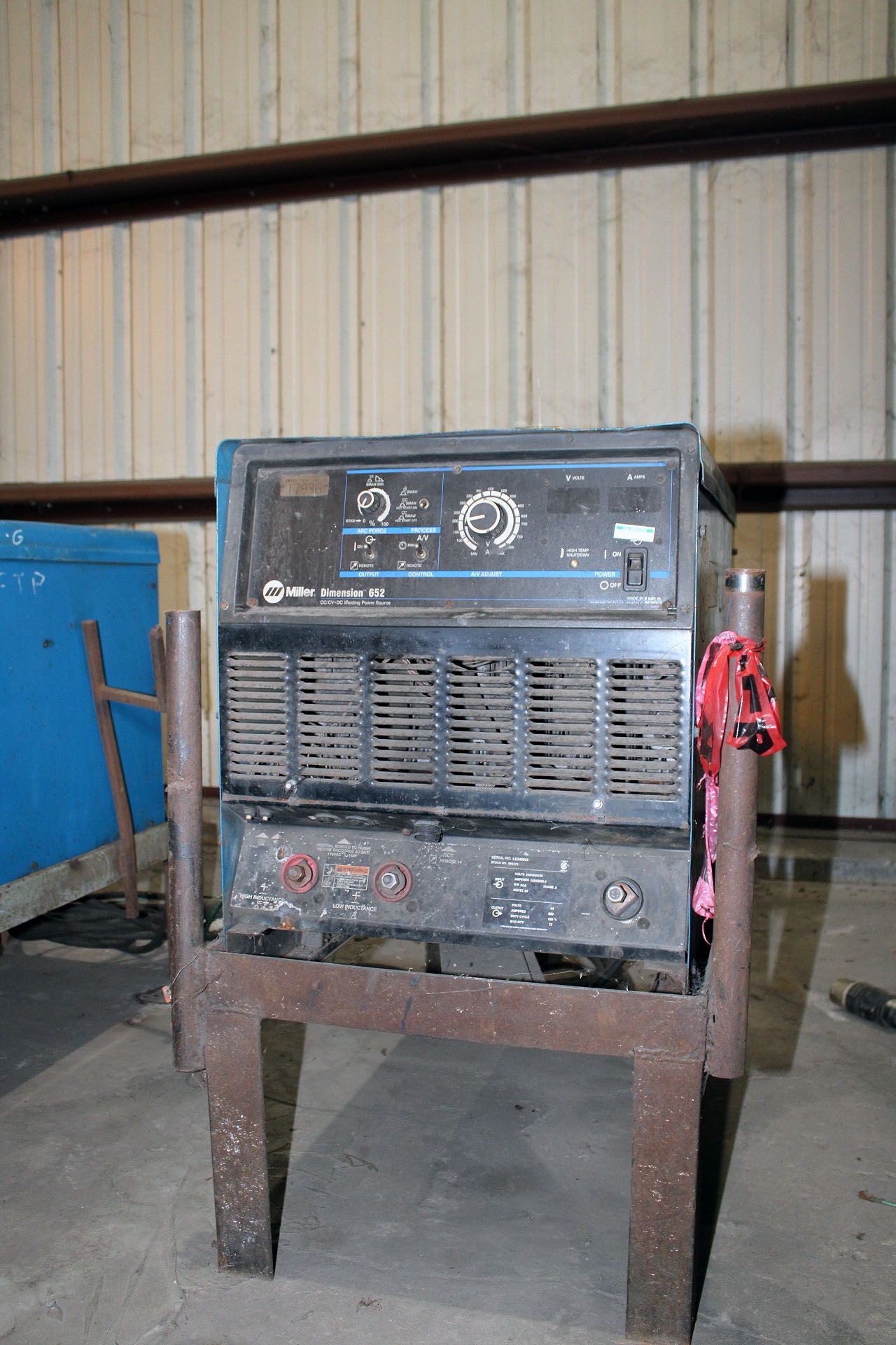 WELDING MACHINE, MILLER MDL. DIMENSION 652 POWER SOURCE, new 2004, S/N LE340969