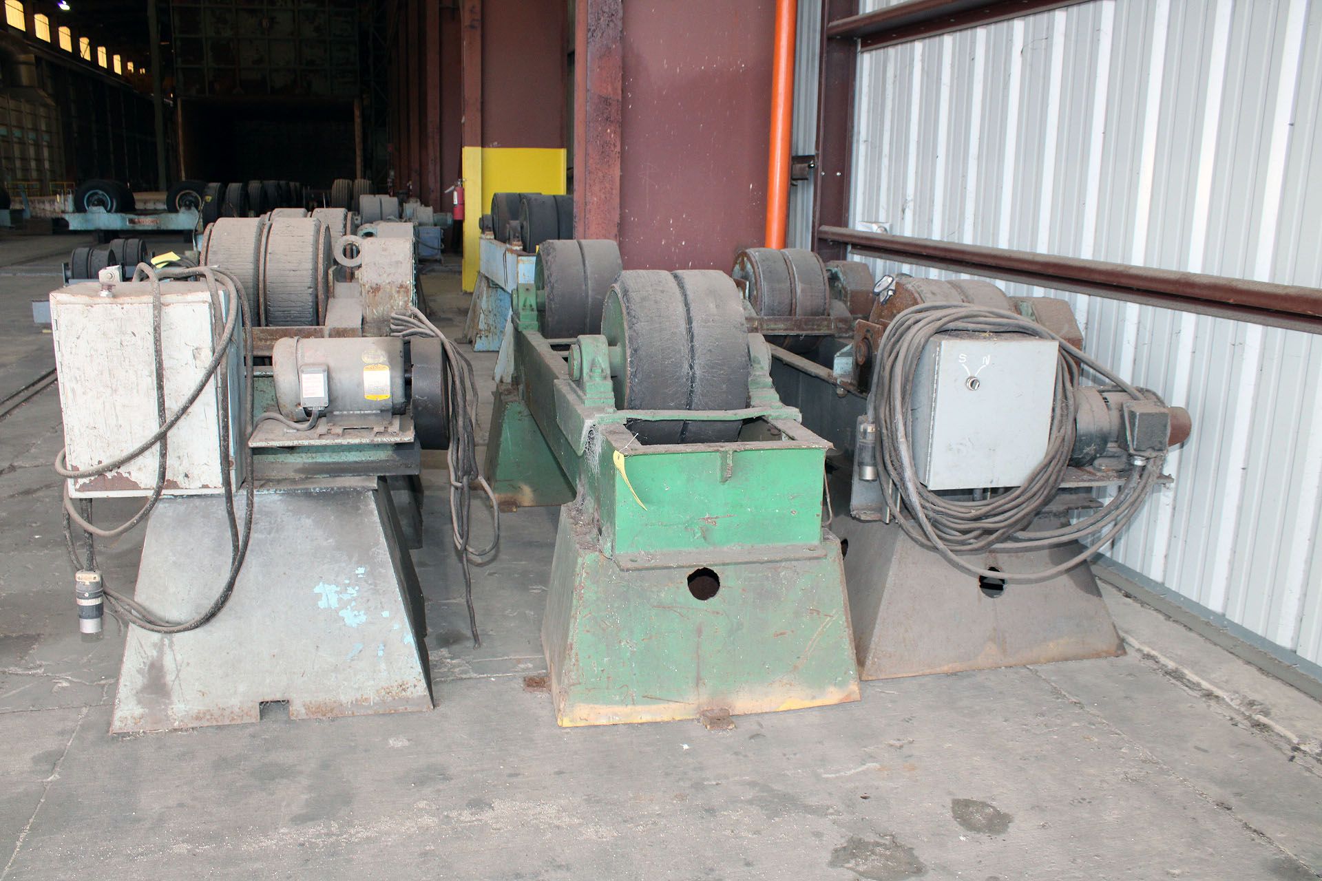 LOT OF TURNING ROLLS: (8) drive units & (4) idler units, approx. 20" dia. wheel - Image 4 of 7