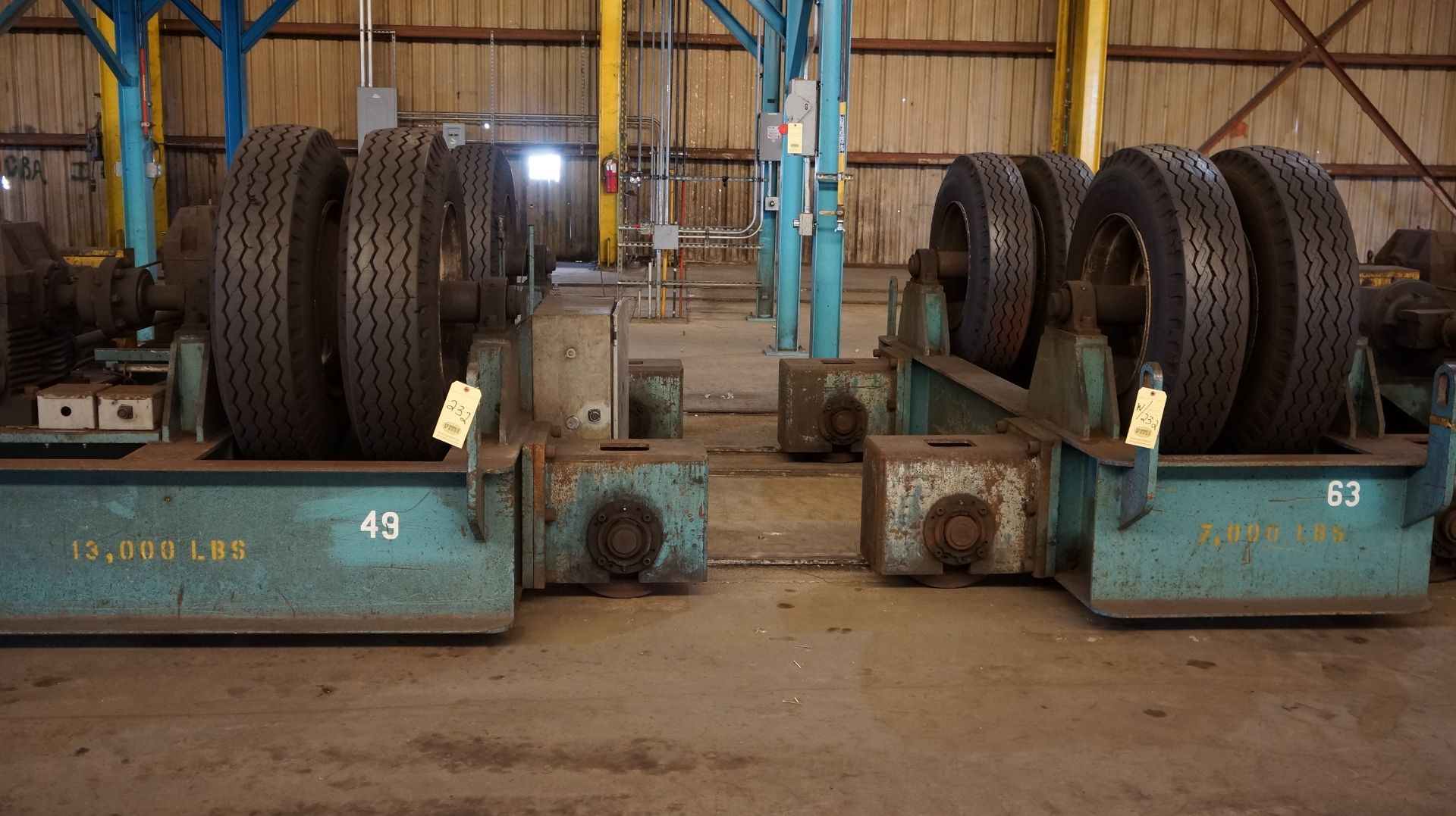 TANK TURNING ROLL SET, driver & idler, 10 T. Cap., tire type, approx. 42" dia. wheel