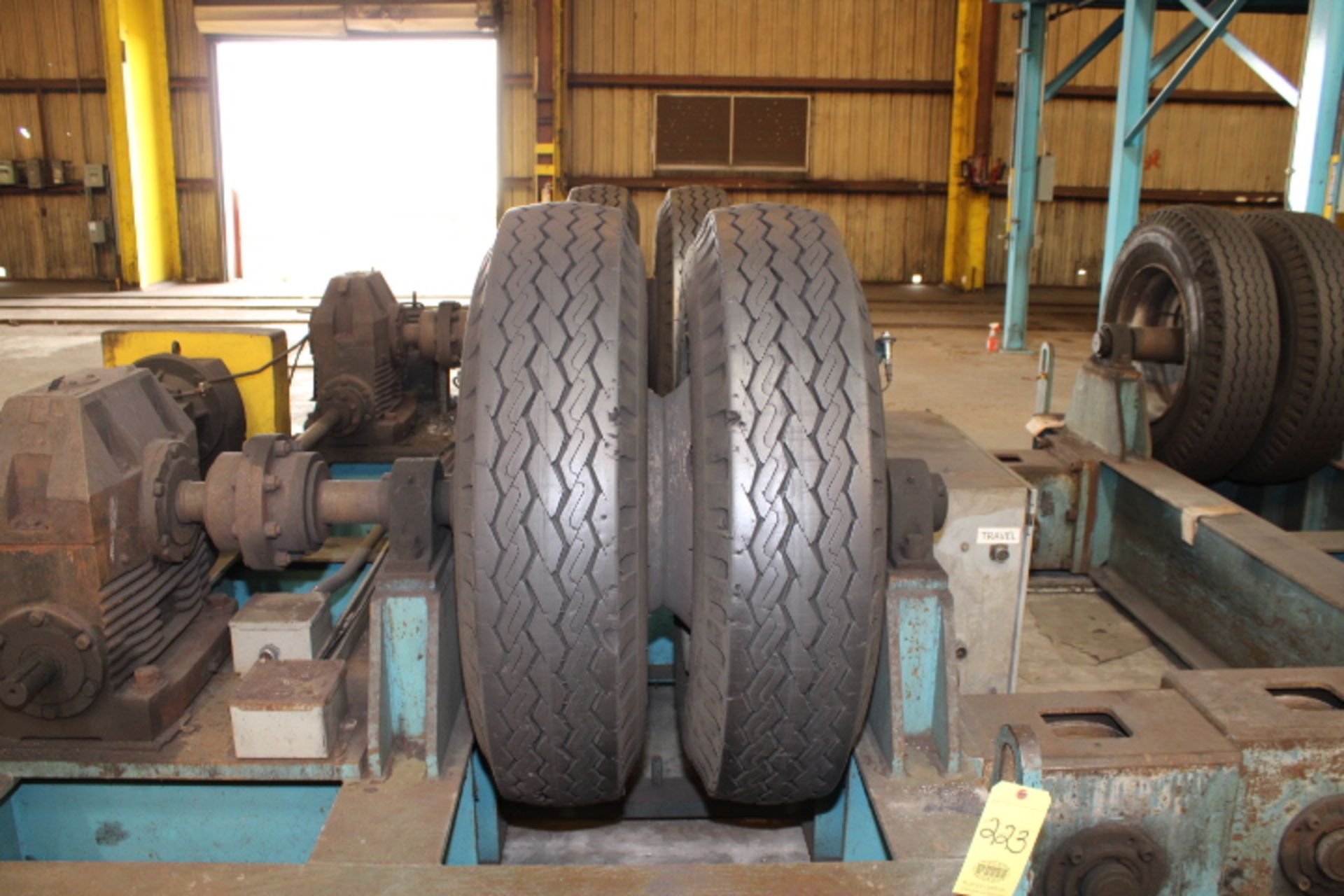 TANK TURNING ROLL SET, driver & idler, 10 T. Cap., tire type, approx. 42" dia. wheel - Image 4 of 5