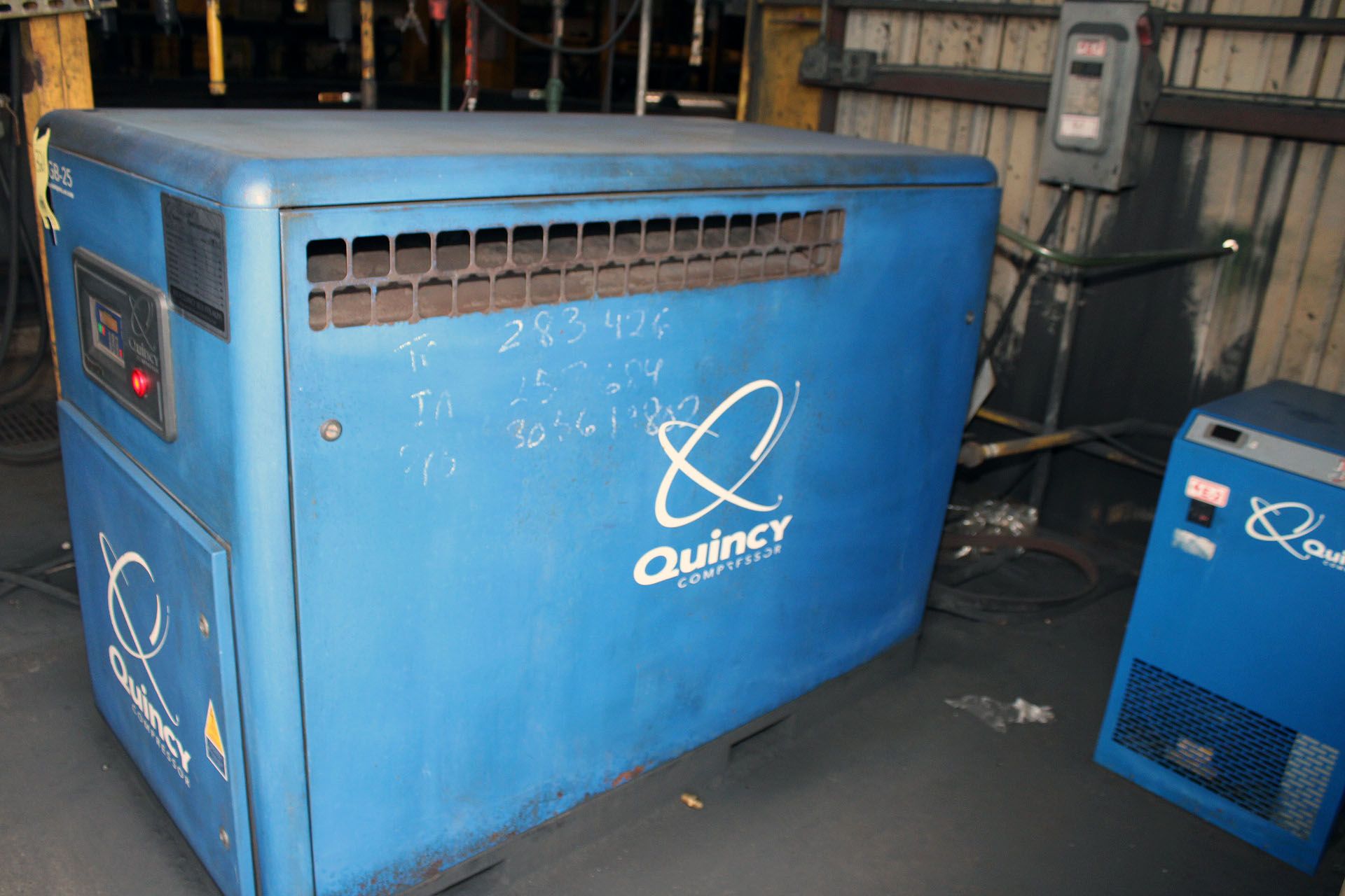 ROTARY SCREW AIR COMPRESSOR, QUINCY MDL. QGB25, 25 HP, Quincy air dryer - Bild 4 aus 5