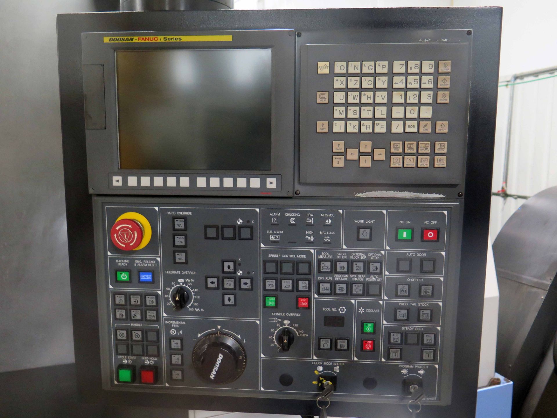 CNC LATHE, DOOSAN PUMA MDL. 400LC, new 2011, Doosan Fanuc I Series CNC control, 27.5" swing over - Image 5 of 6