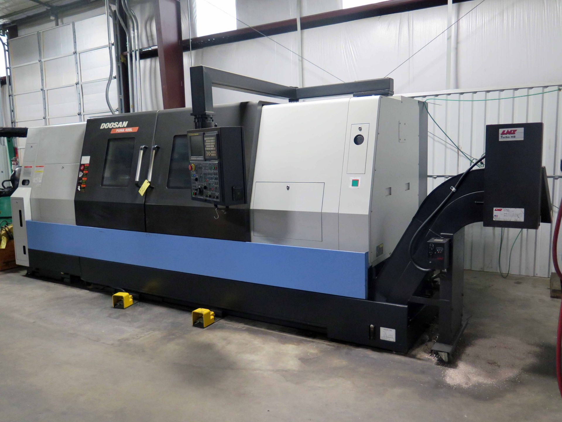 CNC LATHE, DOOSAN PUMA MDL. 400LC, new 2011, Doosan Fanuc I Series CNC control, 27.5" swing over - Image 4 of 6