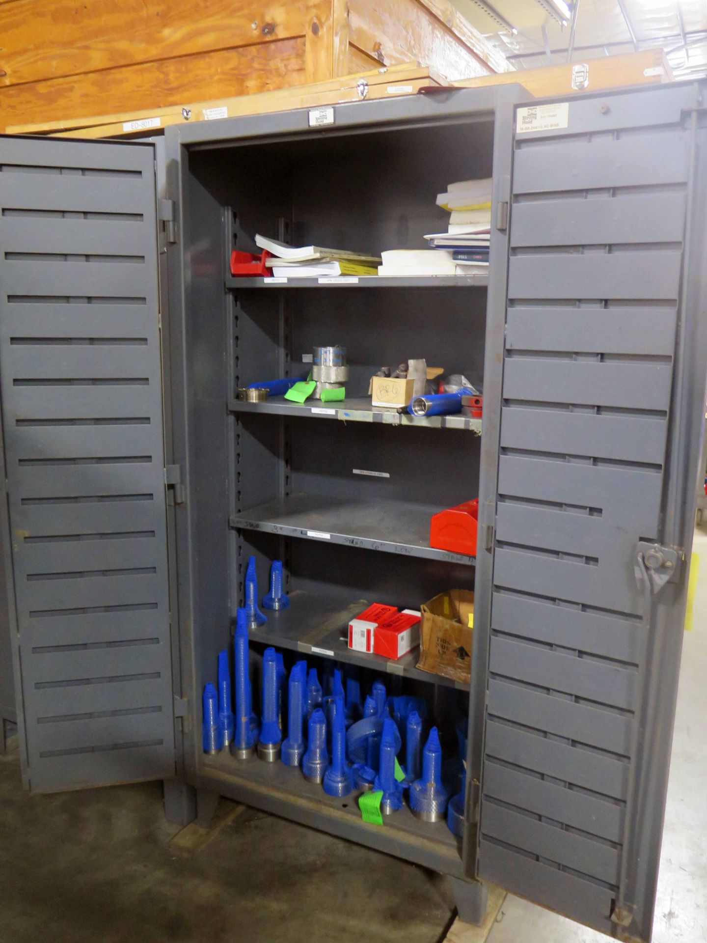 STEEL CABINET, STRONGHOLD, w/contents: thread gauges & ring gauge) - Image 2 of 2