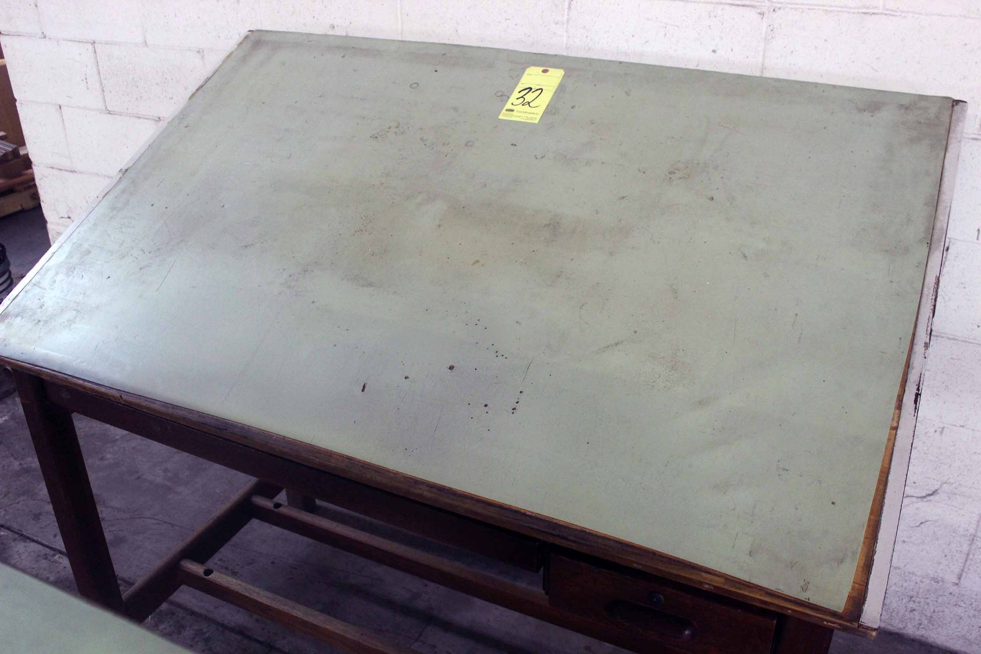 DRAFTING TABLE, 4' x 3'