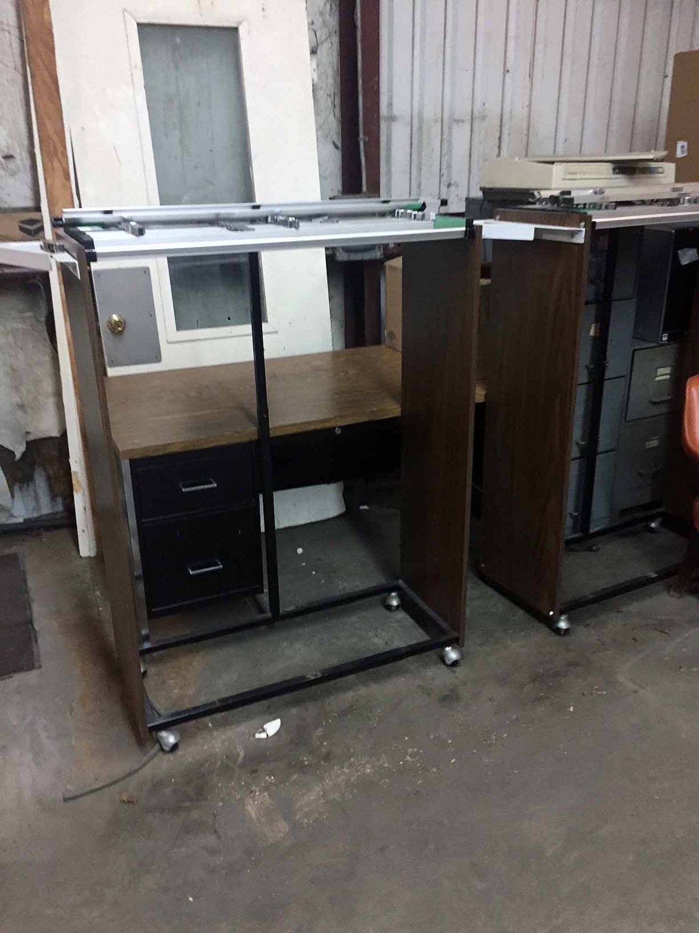 LOT OF OFFICE FURNITURE - Image 2 of 12