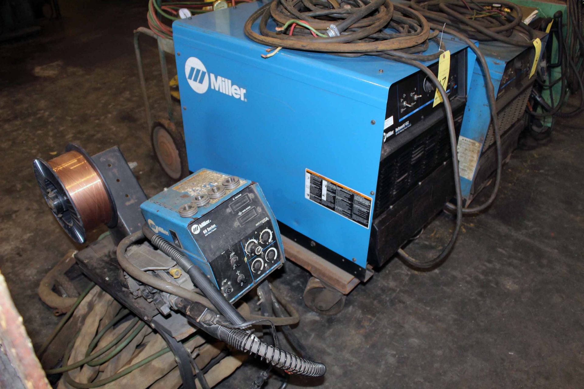 WELDING MACHINE, MILLER DELTAWELD 452, new 2014, S/N ME410119C, w/60 series Miller wire feeder, S/ - Image 4 of 4