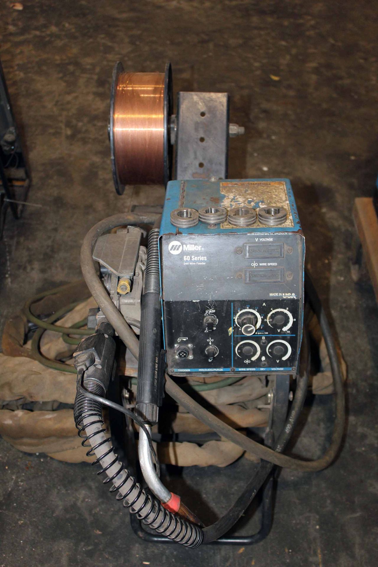 WELDING MACHINE, MILLER DELTAWELD 452, new 2014, S/N ME410119C, w/60 series Miller wire feeder, S/ - Image 3 of 4