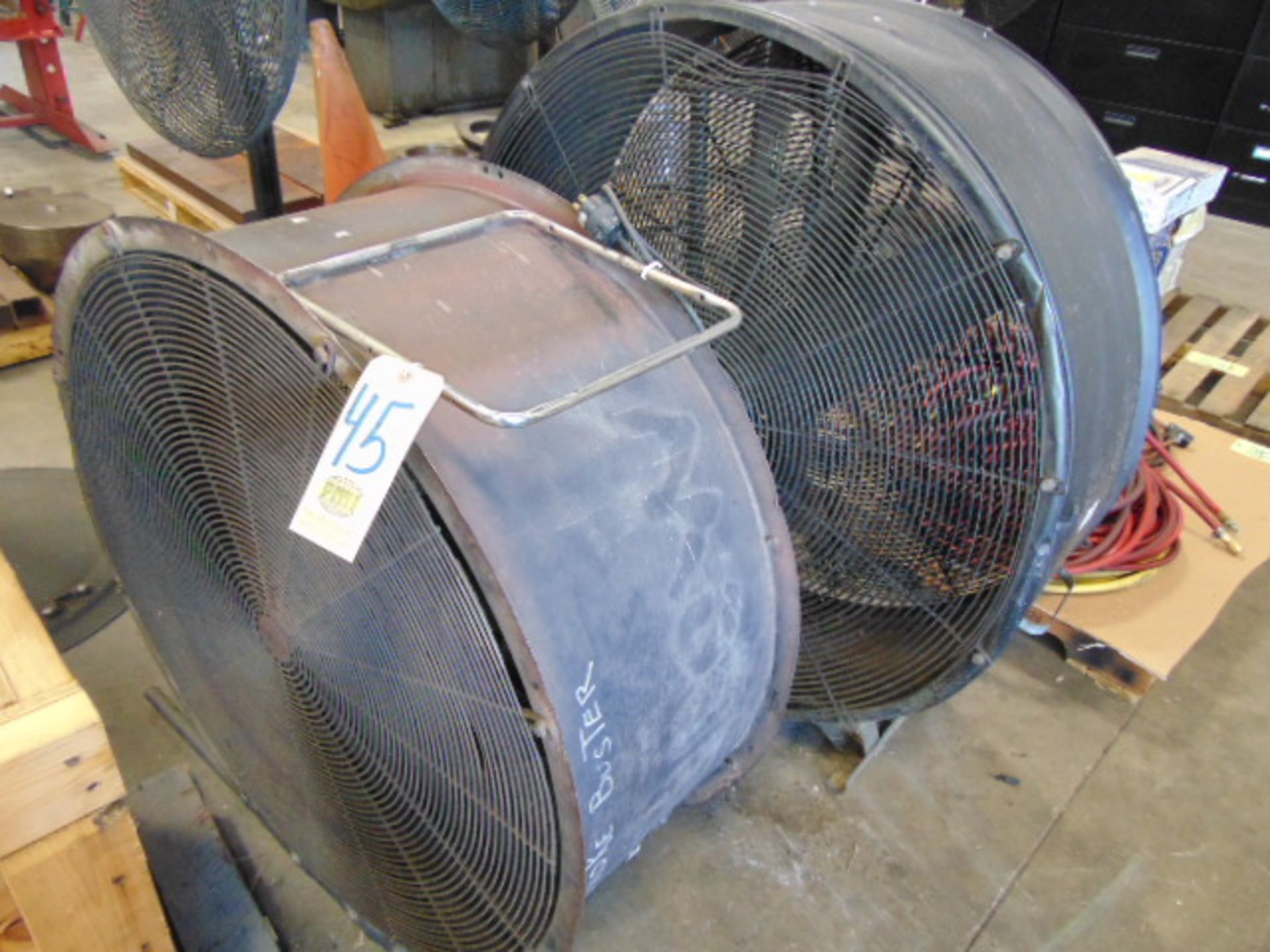 LOT OF CIRCULAR FANS (2), assorted