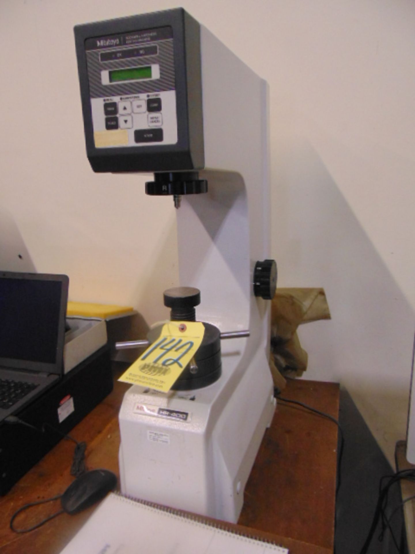 ROCKWELL DIGITAL HARDNESS TESTER, MITUTOYO MDL. HR400, S/N HMD-914