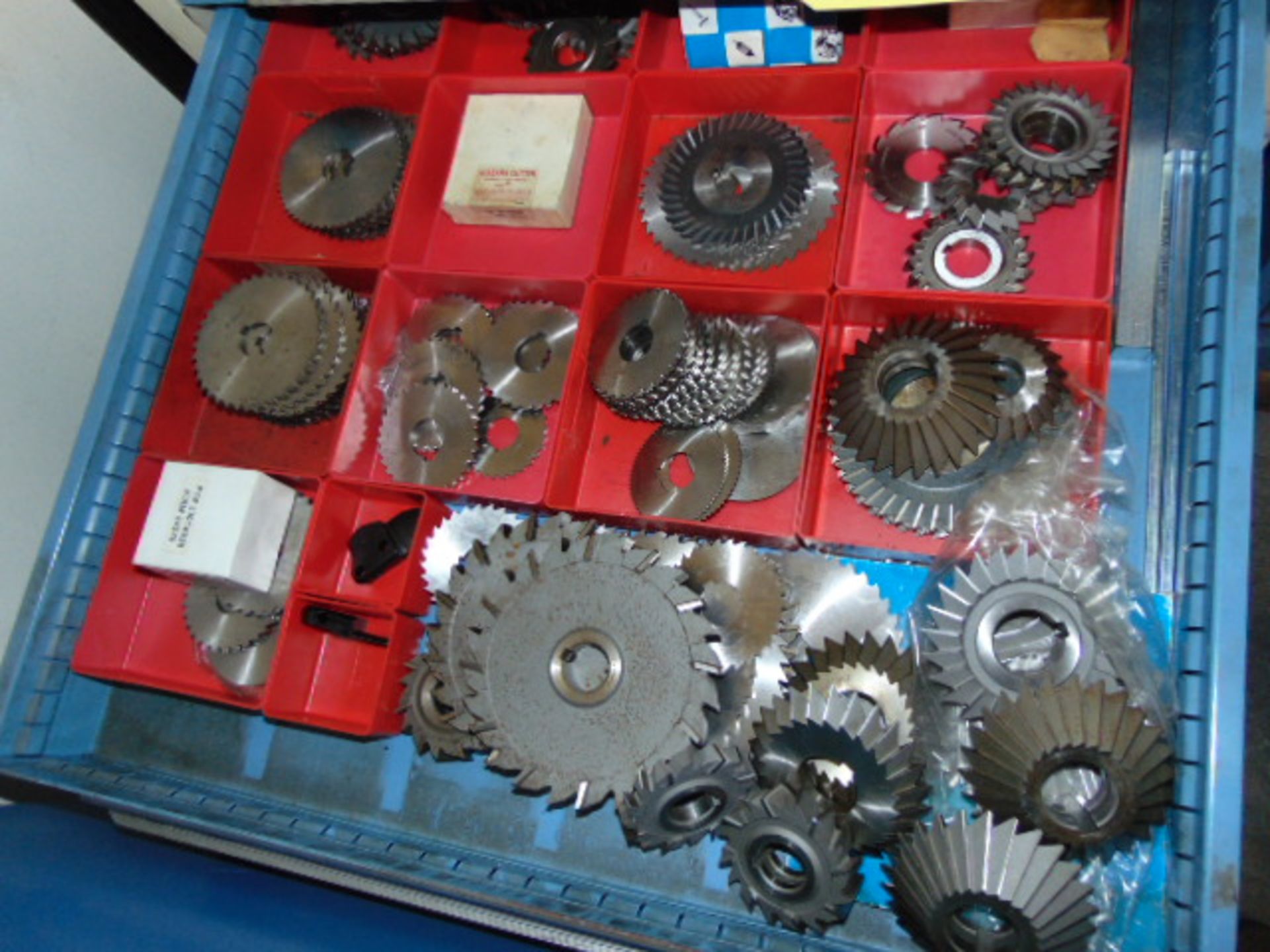LOT OF MILLING CUTTERS, assorted (in one drawer)