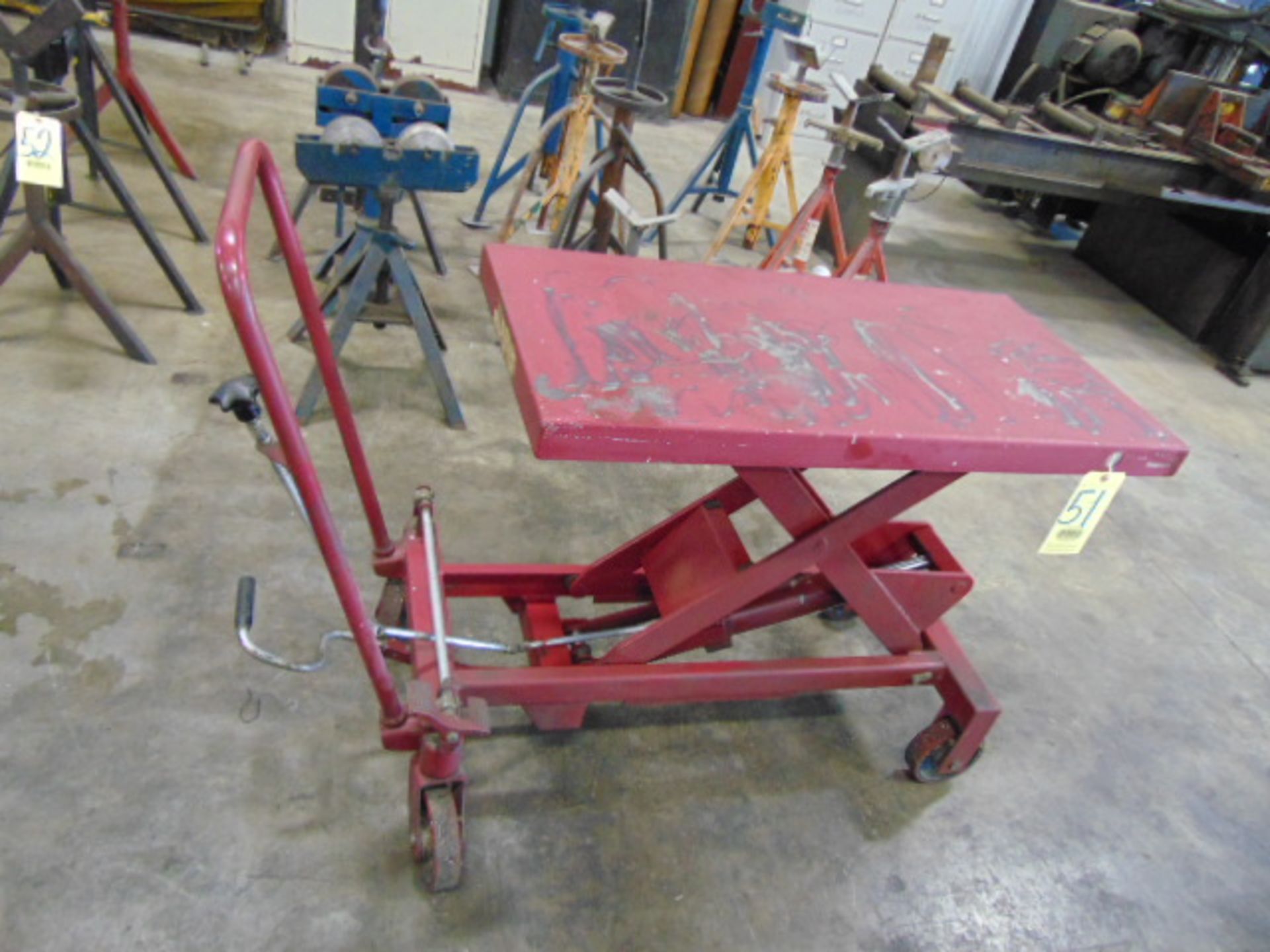 HYDRAULIC SCISSOR LIFT TABLE, 39" x 20" top