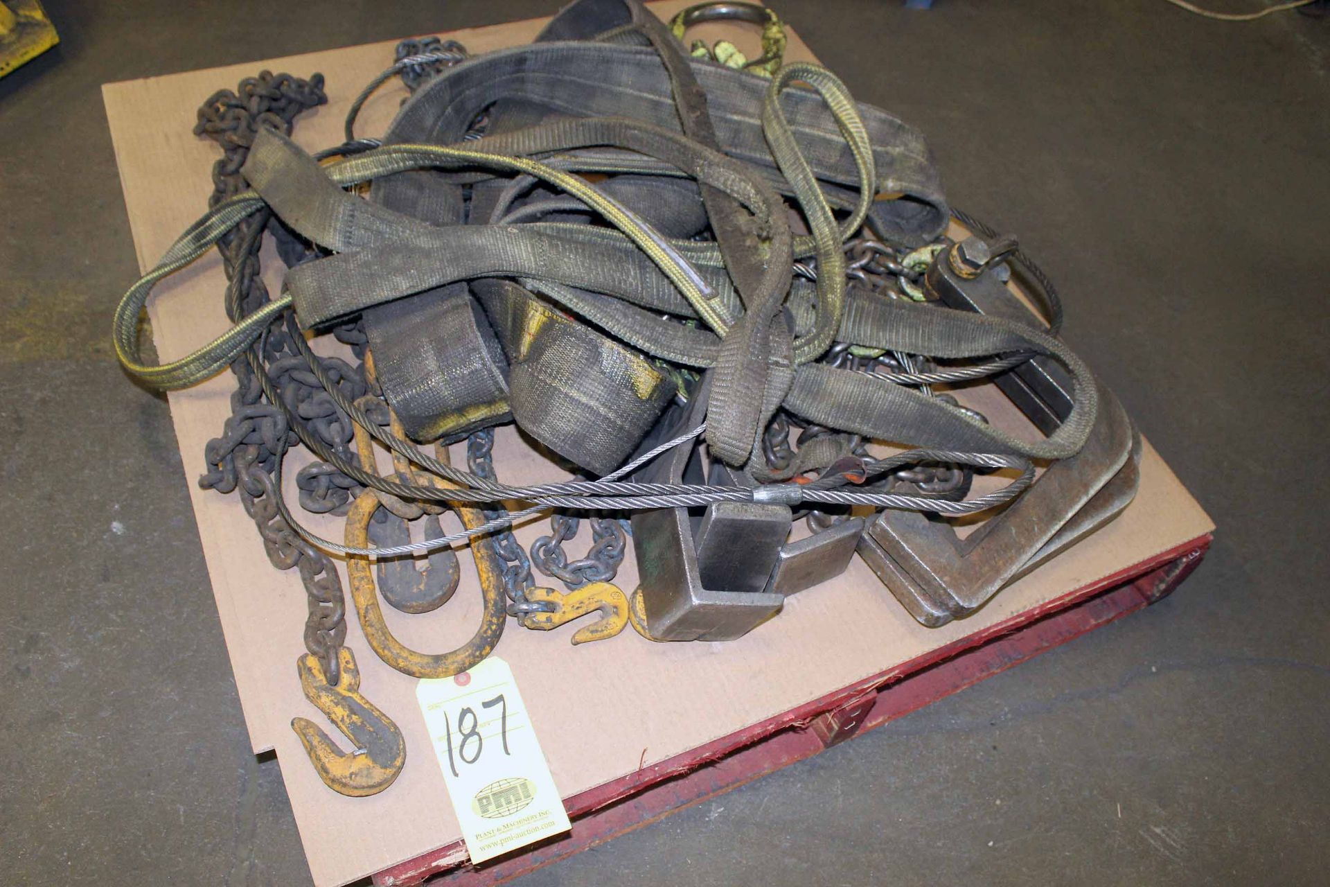LOT OF RIGGING CHAINS & STRAPS
