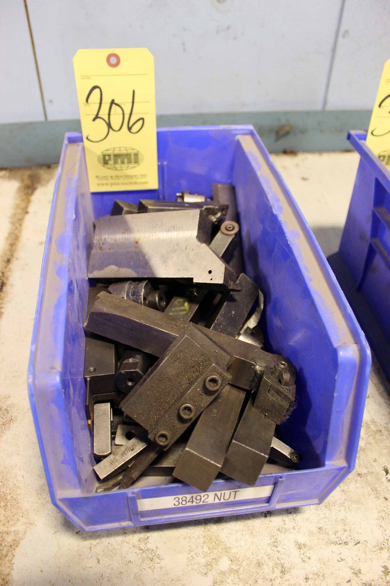 CARBIDE INSERT TOOL BARS (in one bin)