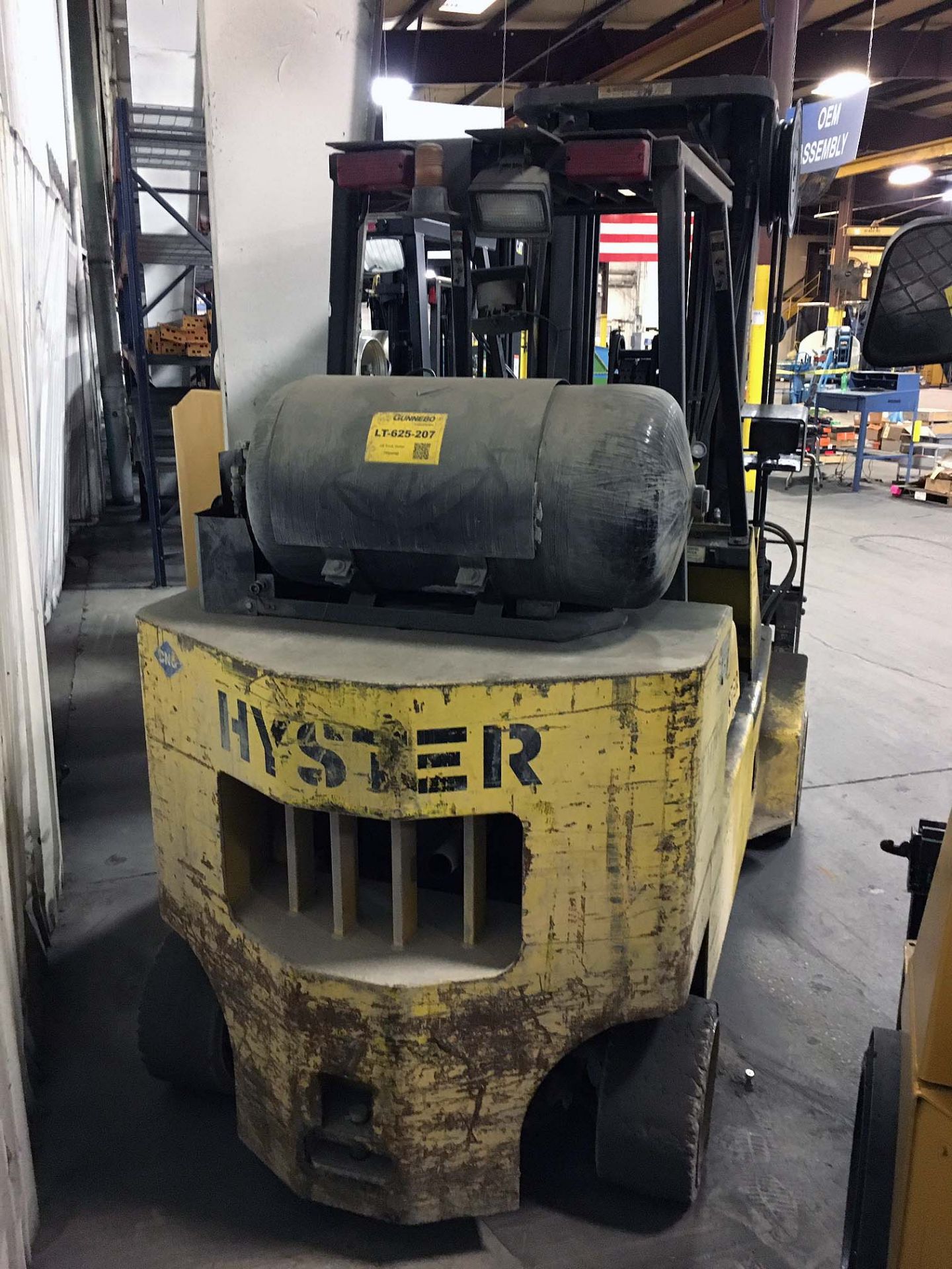 FORKLIFT, HYSTER 10,000-LB BASE CAP. MDL. S120XLS, currently set up for natural gas, 3-stage mast, - Image 4 of 6