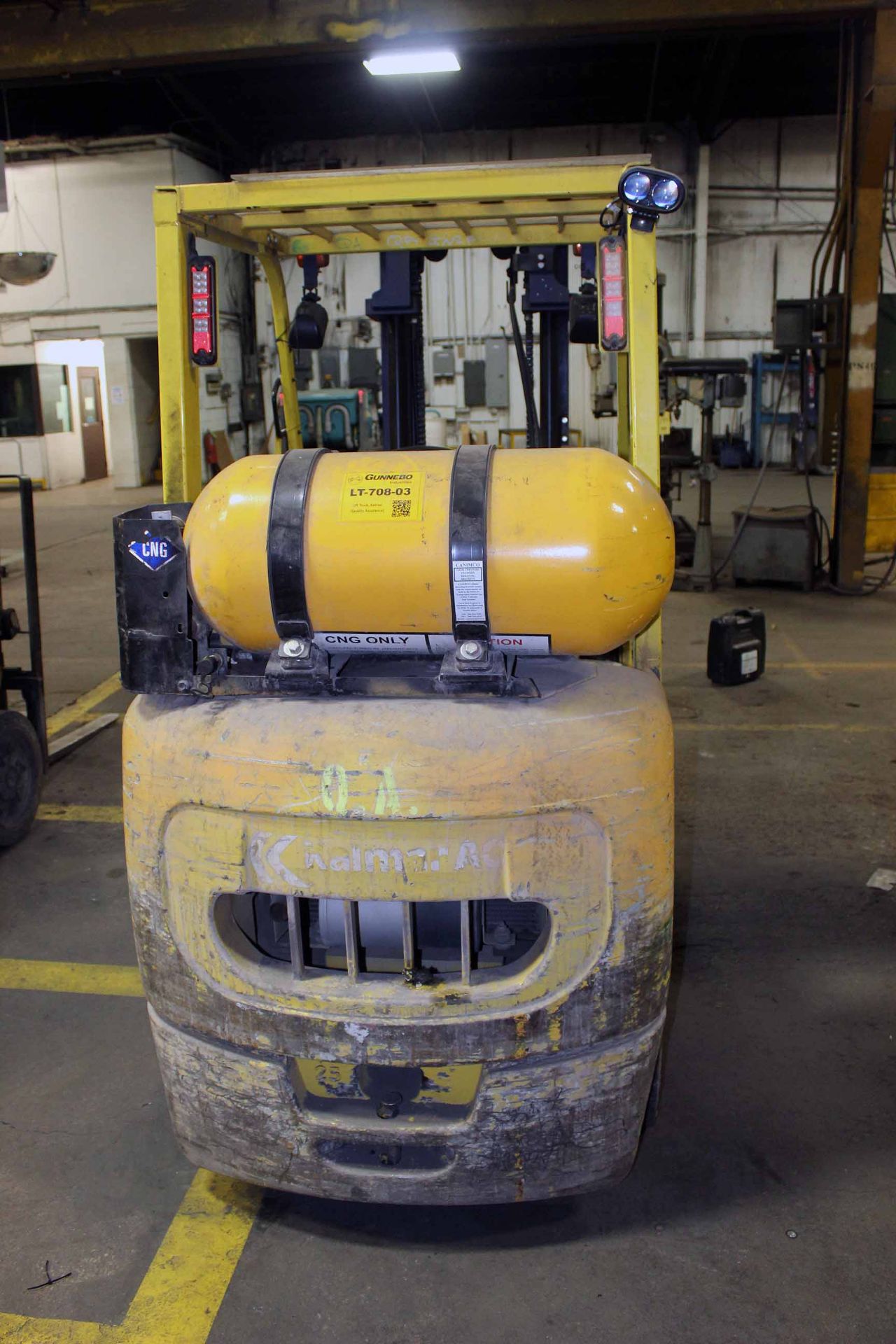 FORKLIFT, KOMATSU 5,000 LB. BASE CAP. MDL. FG25ST-14, 4,450 lb. cap. @ 24” L.C., currently - Image 4 of 5