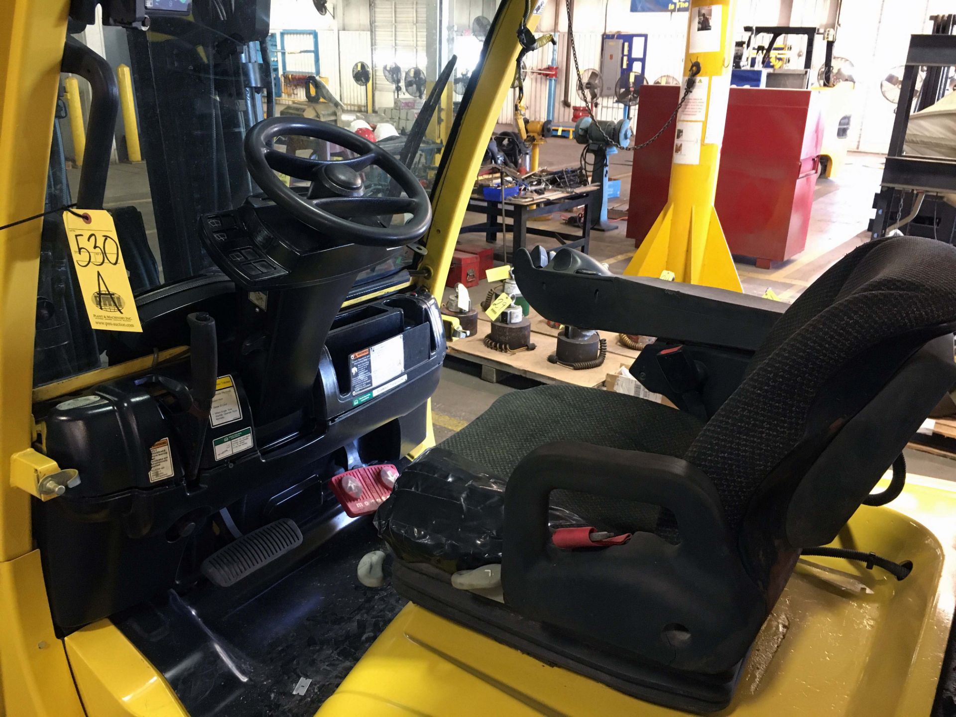 FORKLIFT, HYSTER 12,000-LB. CAP. MDL. S120FT, LPG, new 2015, 83" triple stage mast, 163" lift ht., - Image 5 of 8