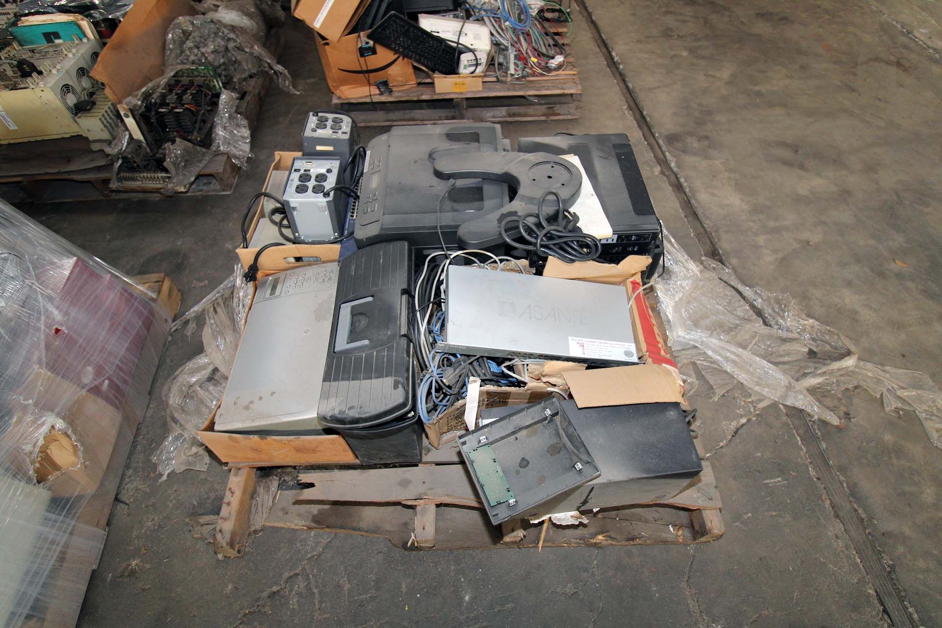 LOT CONSISTING OF: computer items & electrical components (on ten pallets) - Image 2 of 11