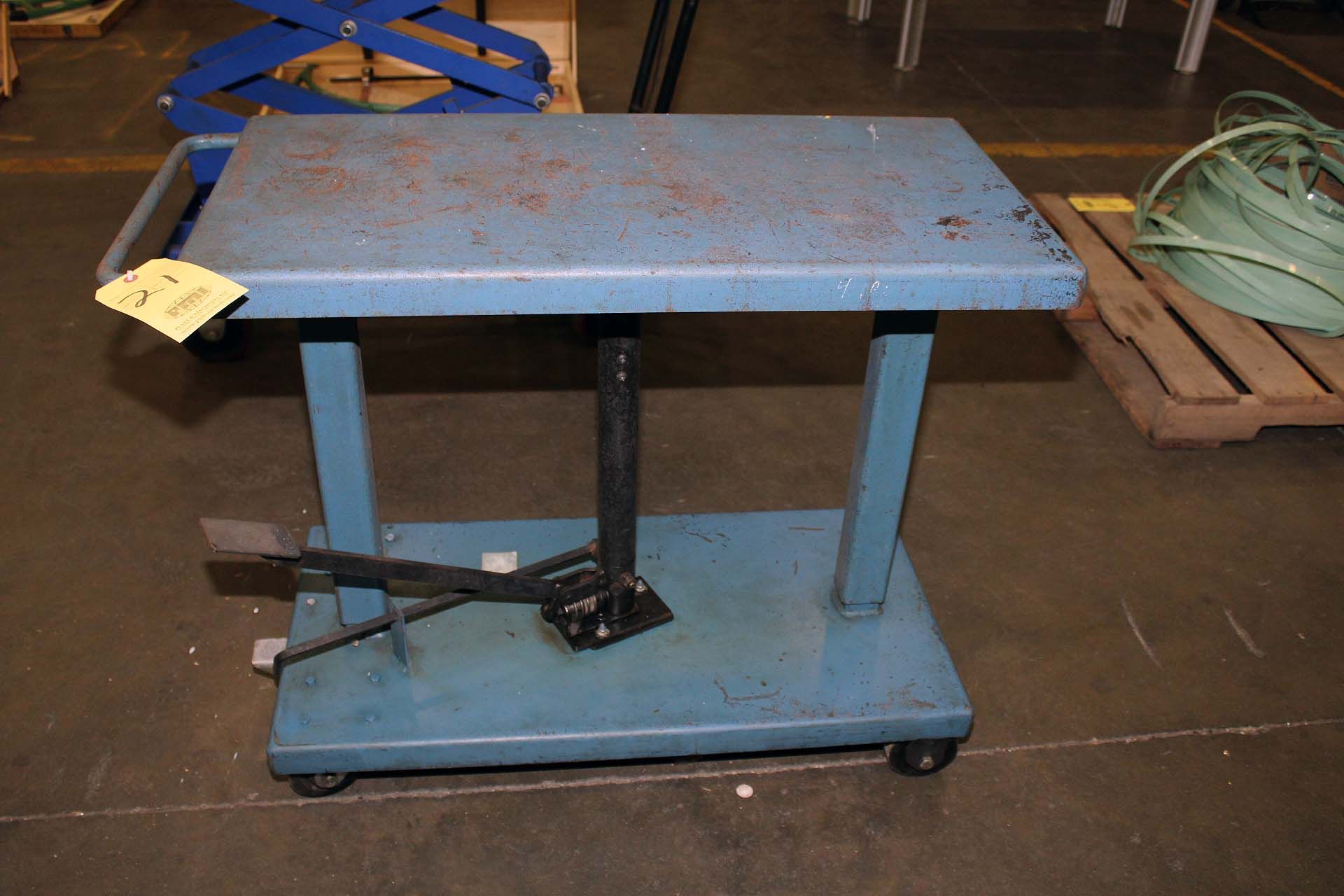 HYDRAULIC LIFT TABLE, WESCO 1,000 LB. CAP. MDL. LT-10-1836, 18" x 36" table, 30.5 to 47.5" ht.