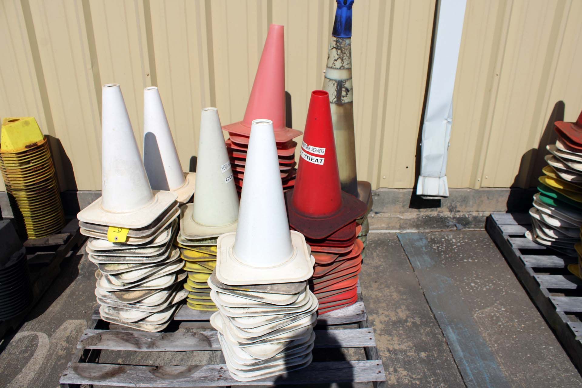 LOT OF CONES (on two pallets) - Image 2 of 2