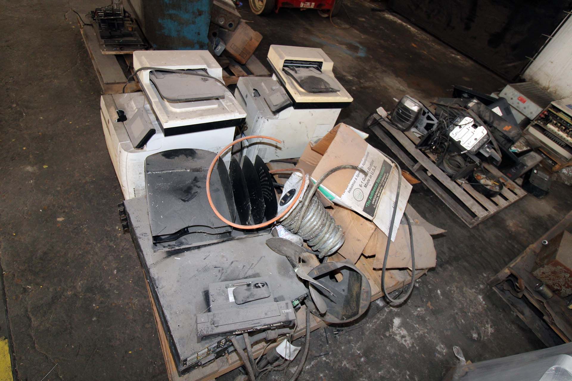 LOT CONSISTING OF: computer items & electrical components (on ten pallets) - Image 8 of 11