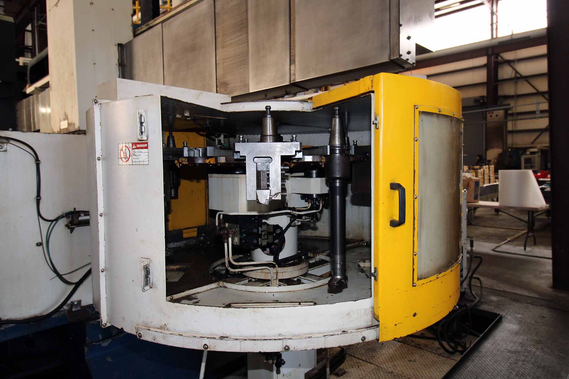 CNC VERTICAL TURNING CENTER, HNK MDL. VTC25/30, new 2009, Fanuc 18i-TB CNC control, 98.4” table - Bild 5 aus 18