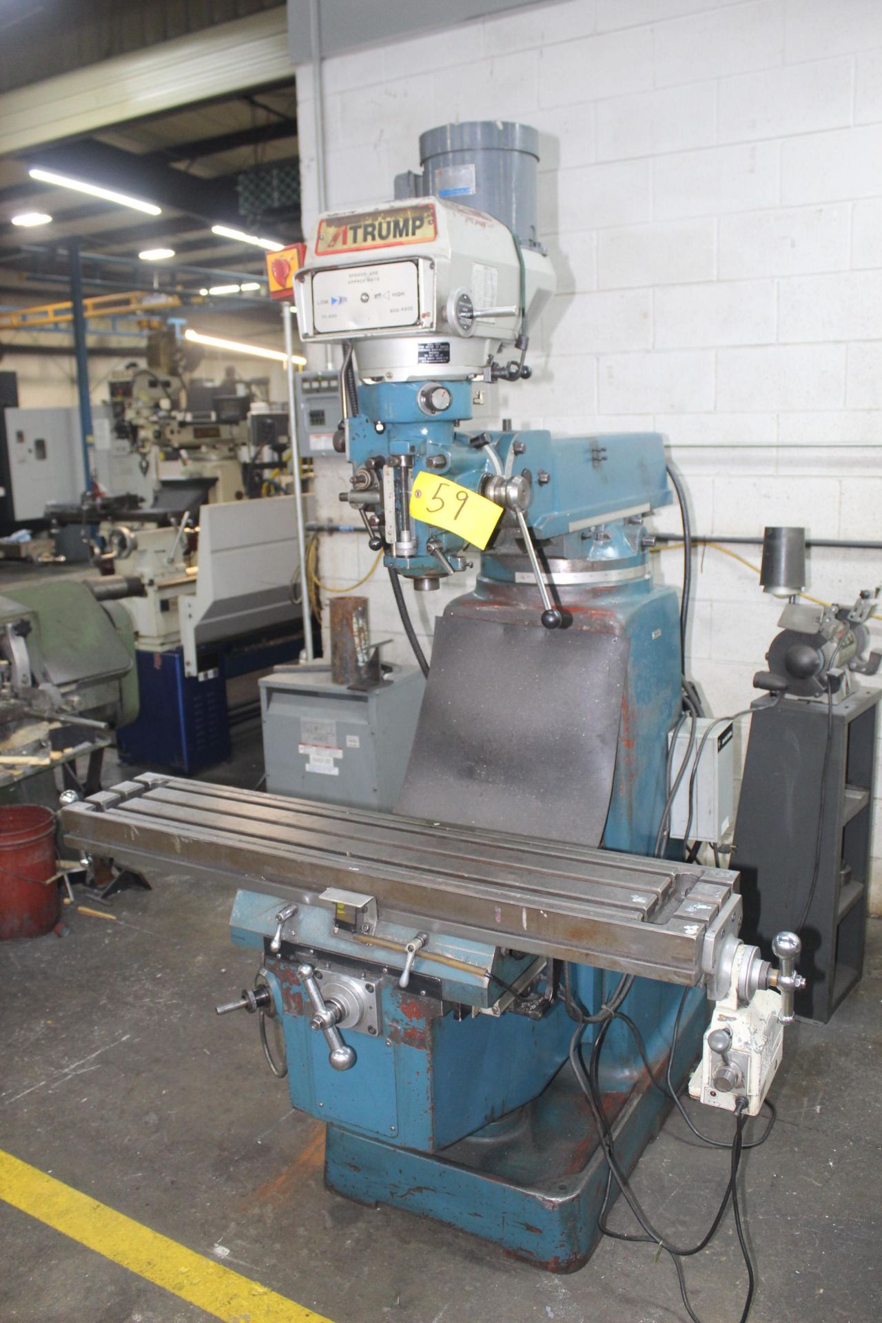 VERTICAL TURRET MILL, ATRUMP MDL. K3VL, variable spd., 10" x 50" table, longitudinal pwr. feed, 3 HP