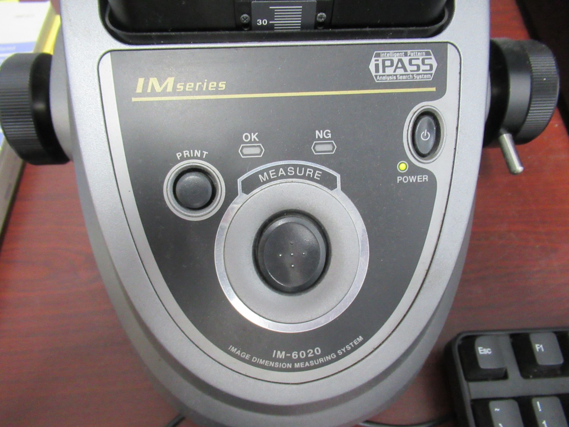 IMAGE DIMENSION MEASURING SYSTEM, KEYENCE MDL. IM-6020, IM-6501E computer software, S/N CC112120 - Image 9 of 9