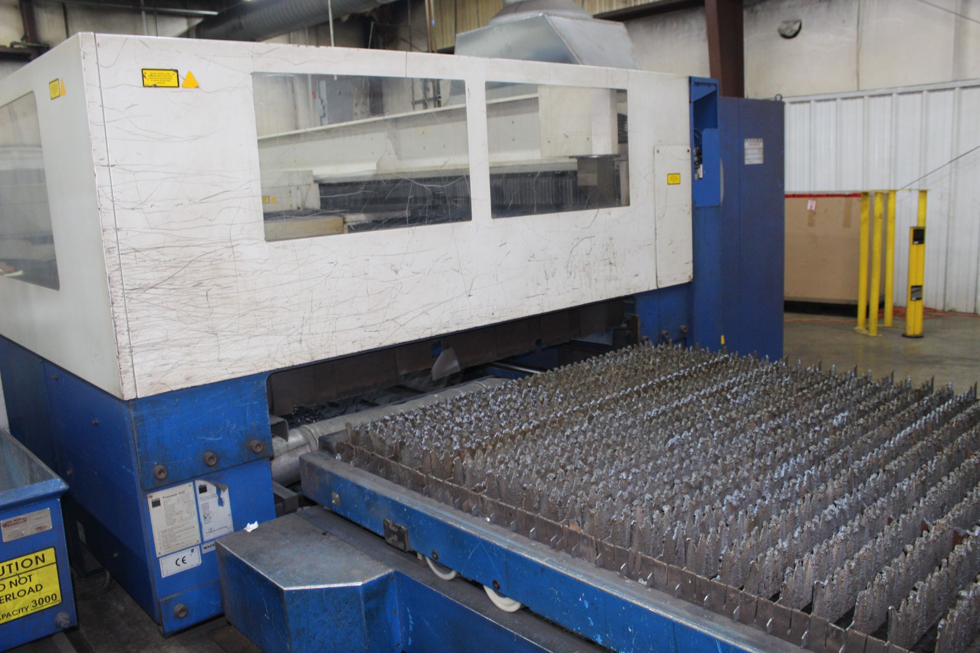 CNC LASER, TRUMPF TRUMATIC L3030 TLF4000, Siemens CNC Controls, 5' x 10' tbl. 60" X-axis travel, - Image 4 of 5