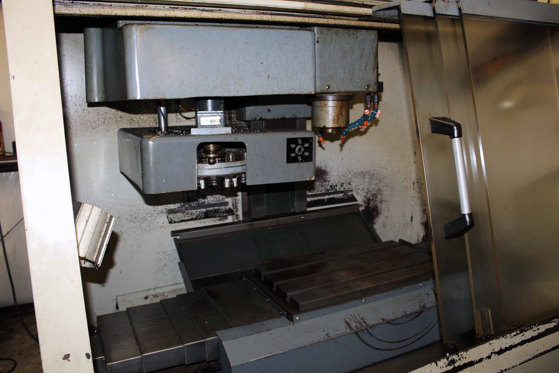 CNC VERTICAL MACHINING CENTER, LEADWELL MCP-OP, 25.6" x 13.7" tbl. size, spindle taper, Cat-40, - Image 3 of 6