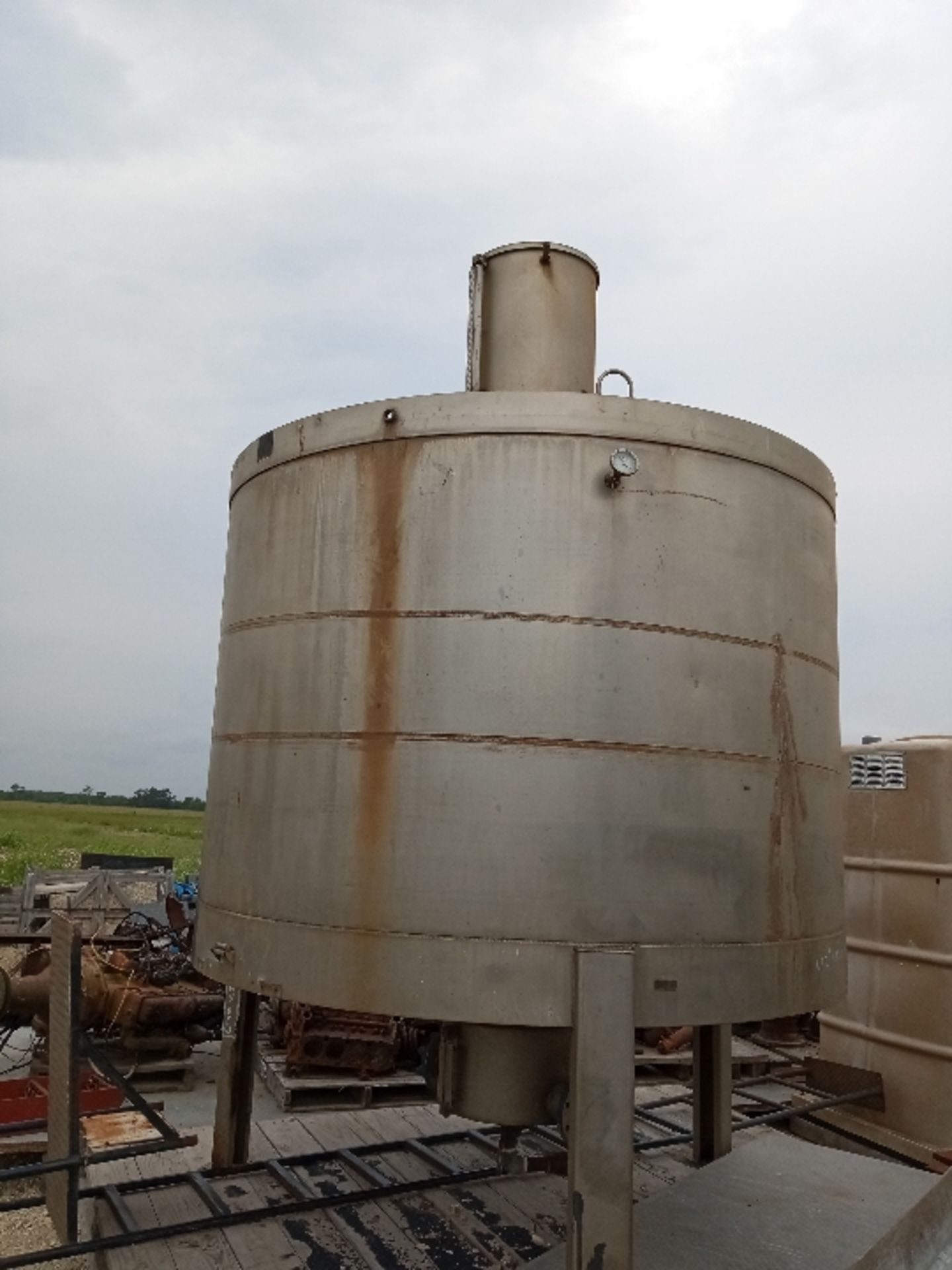 STAINLESS STEEL TANK FILLING SYSTEM & MEASURSING DEVICE (Location 10: Liberty Plant Maintenance,