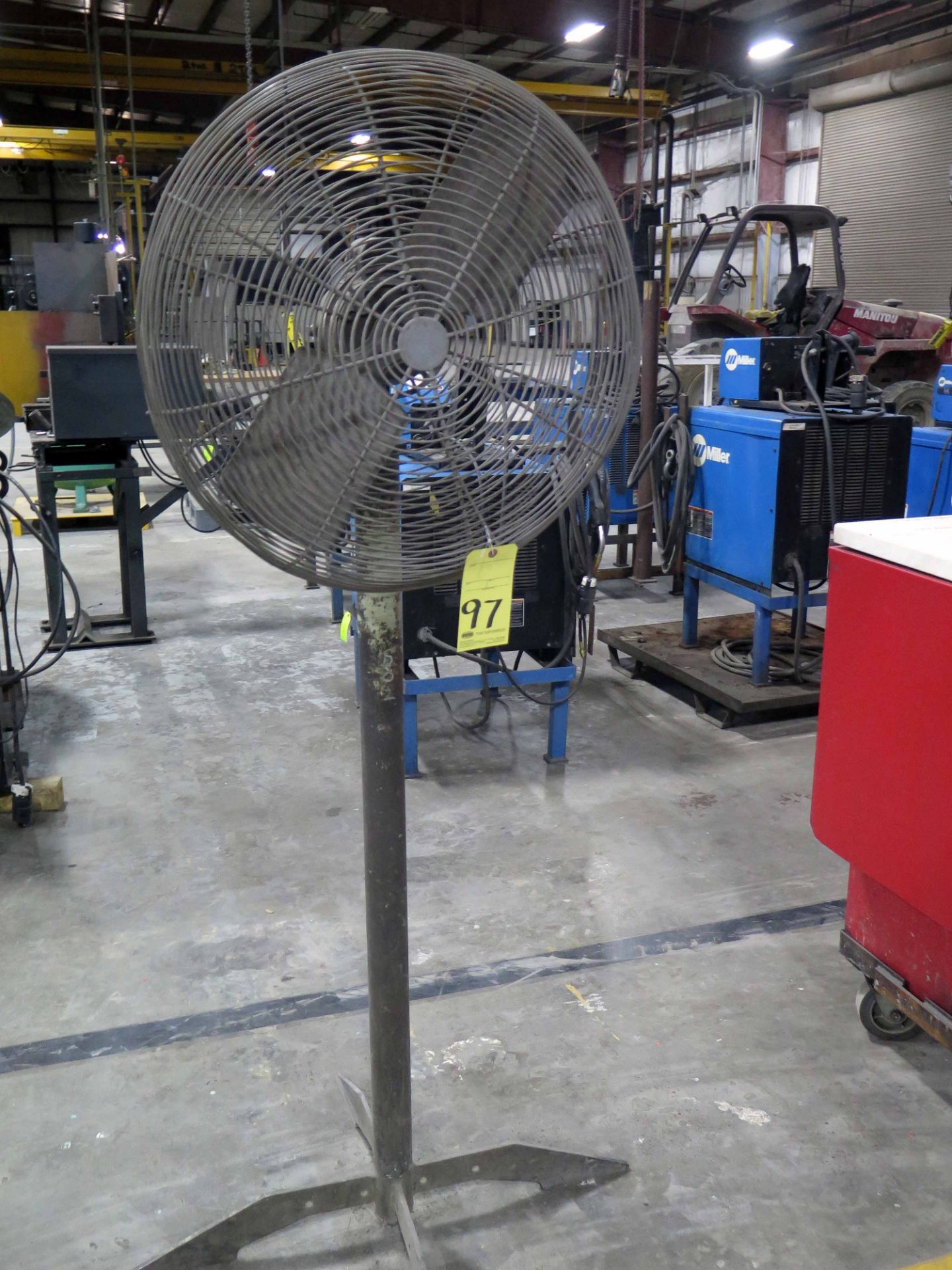 FLOOR FAN, DAYTON, 24"