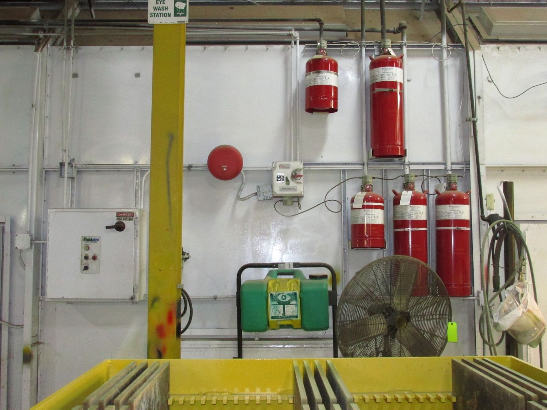 PAINT BOOTH, Binks booth w/FluidAire controls, has stand-Alone Fire Suppression system, (11) - Image 3 of 6