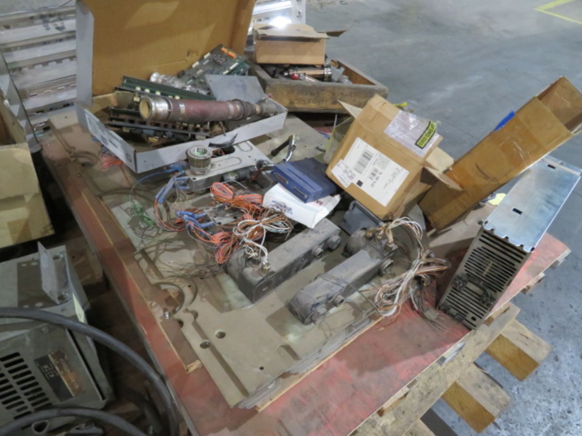 LOT CONSISTING OF: assorted electrical & electronic, repair parts (out of service) - Image 7 of 7