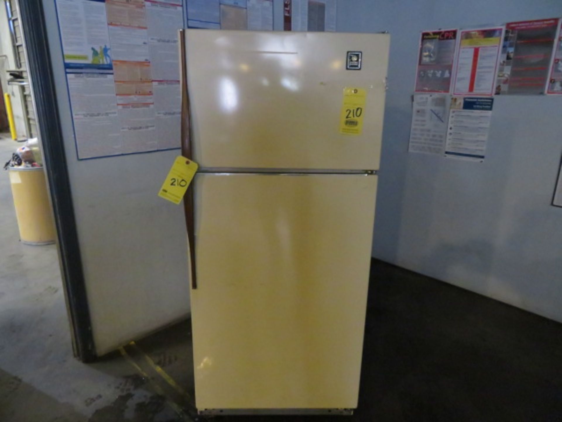 REFRIGERATOR, G.E., 18 cu. ft.