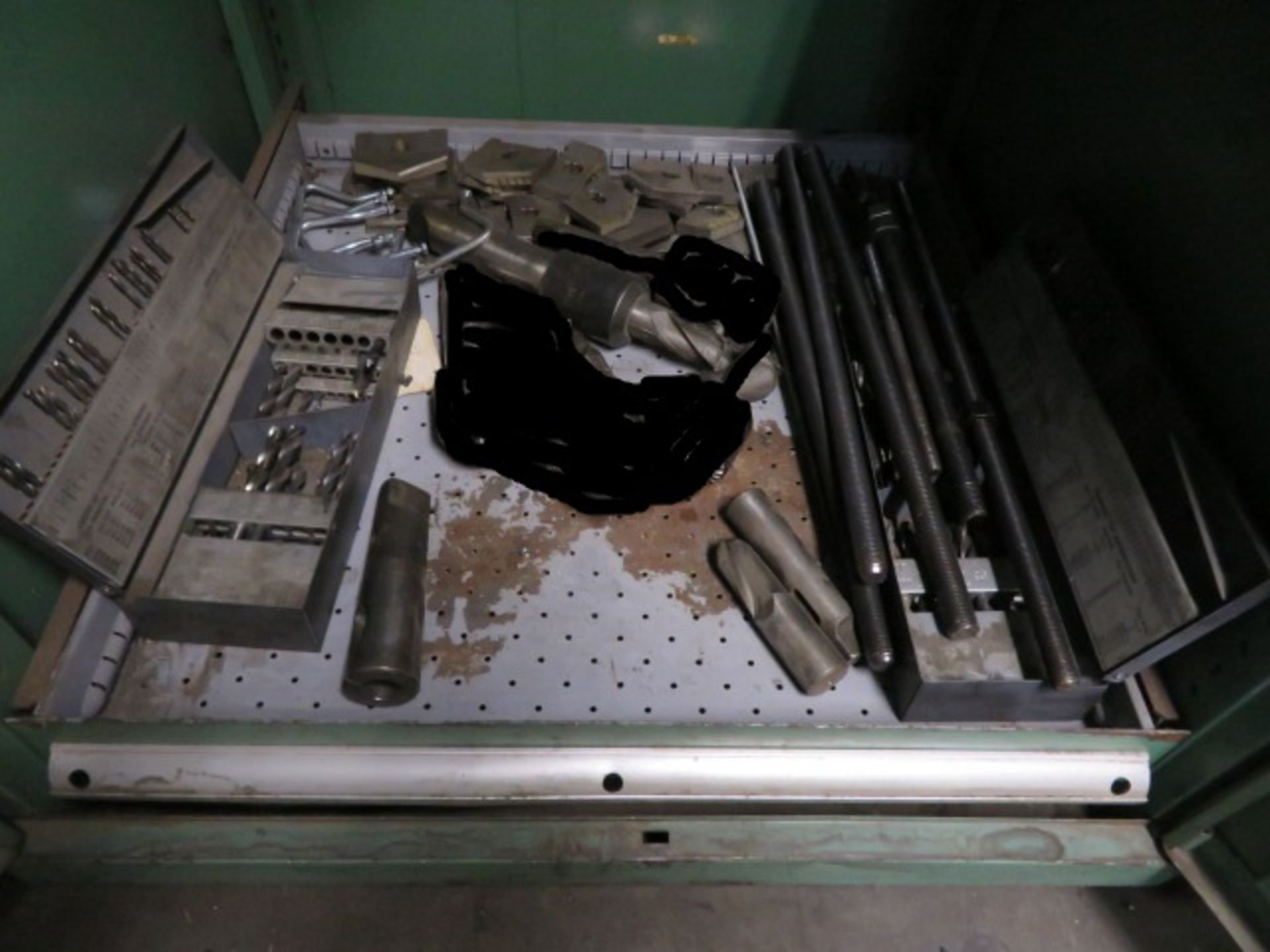 LOT CONSISTING OF: tooling & shop accessories (in cabinet - cabinet not included) - Image 4 of 4