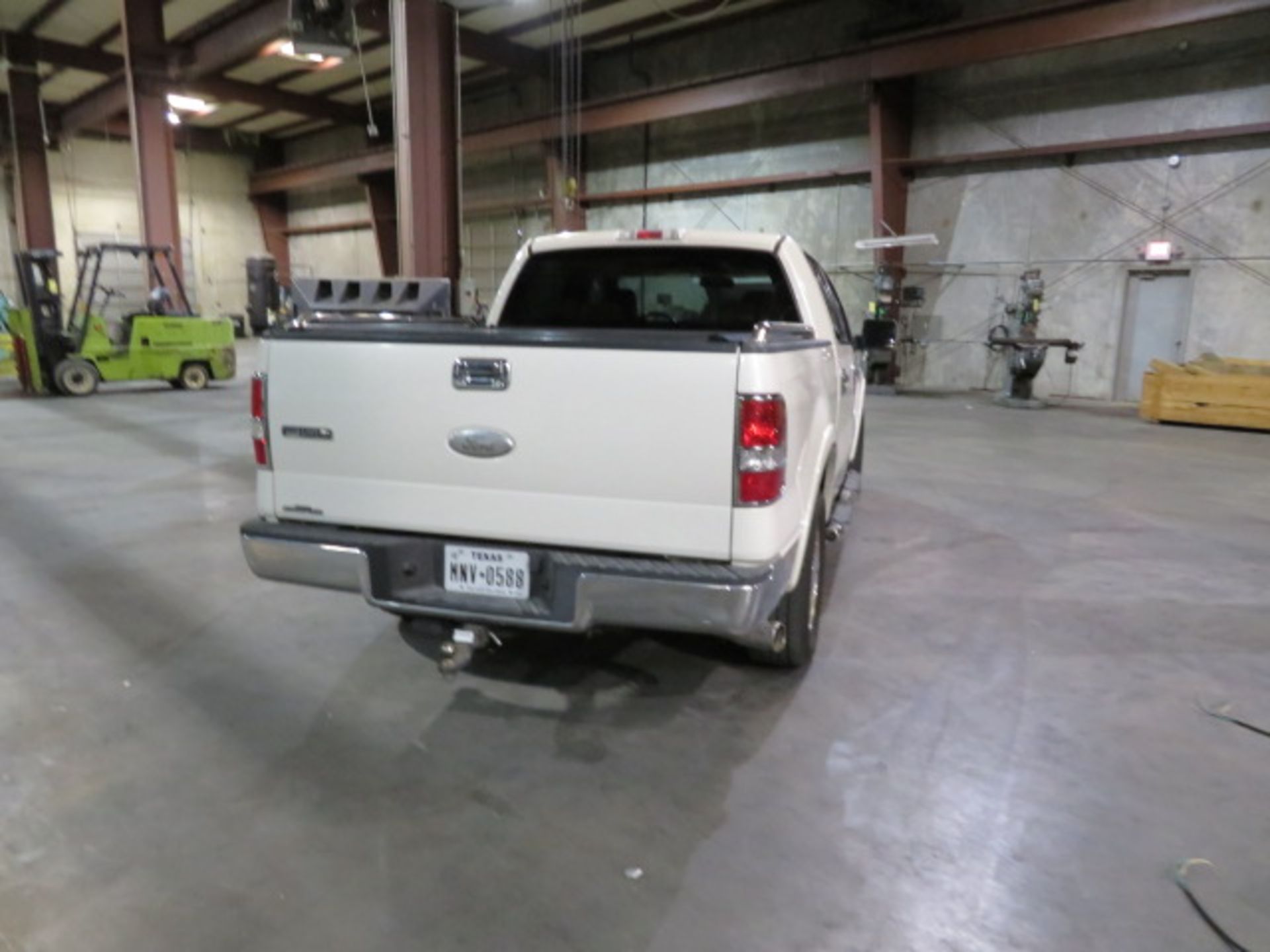 PICKUP TRUCK, 2008 FORD LARIAT MDL. F-150, Triton 5.4 liter gasoline engine, crew cab, short bed, - Image 5 of 19