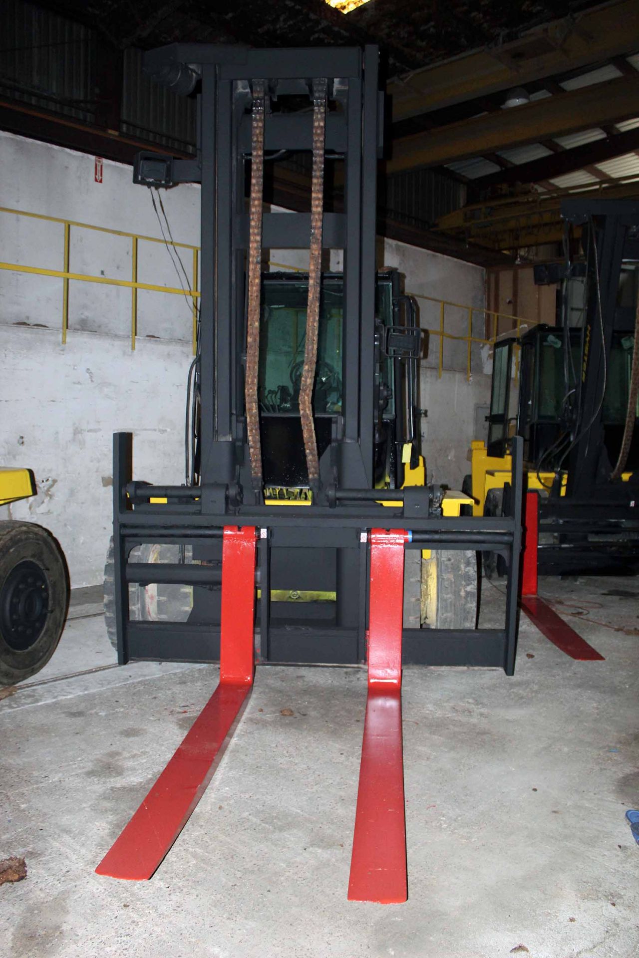 FORKLIFT, HYSTER 36,000 LB. BASE CAP. MDL. H360, 30,700 lb. cap. as equipped, diesel, 2-stage - Image 2 of 4