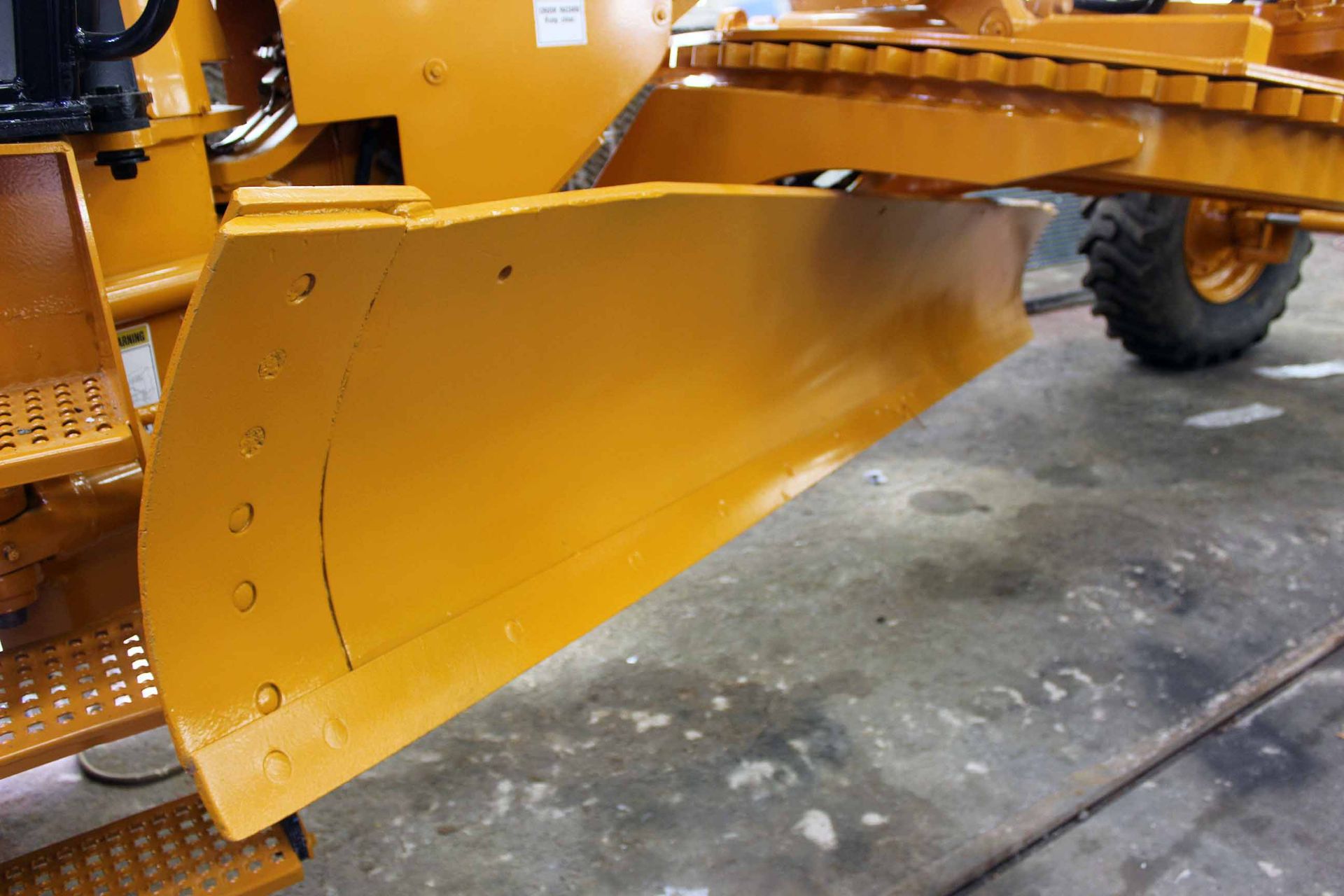 MOTOR GRADER, CASE 865, MS ripper attachment, 12' moldboards, S/N 074305 (Located at: 11700 - Image 3 of 4