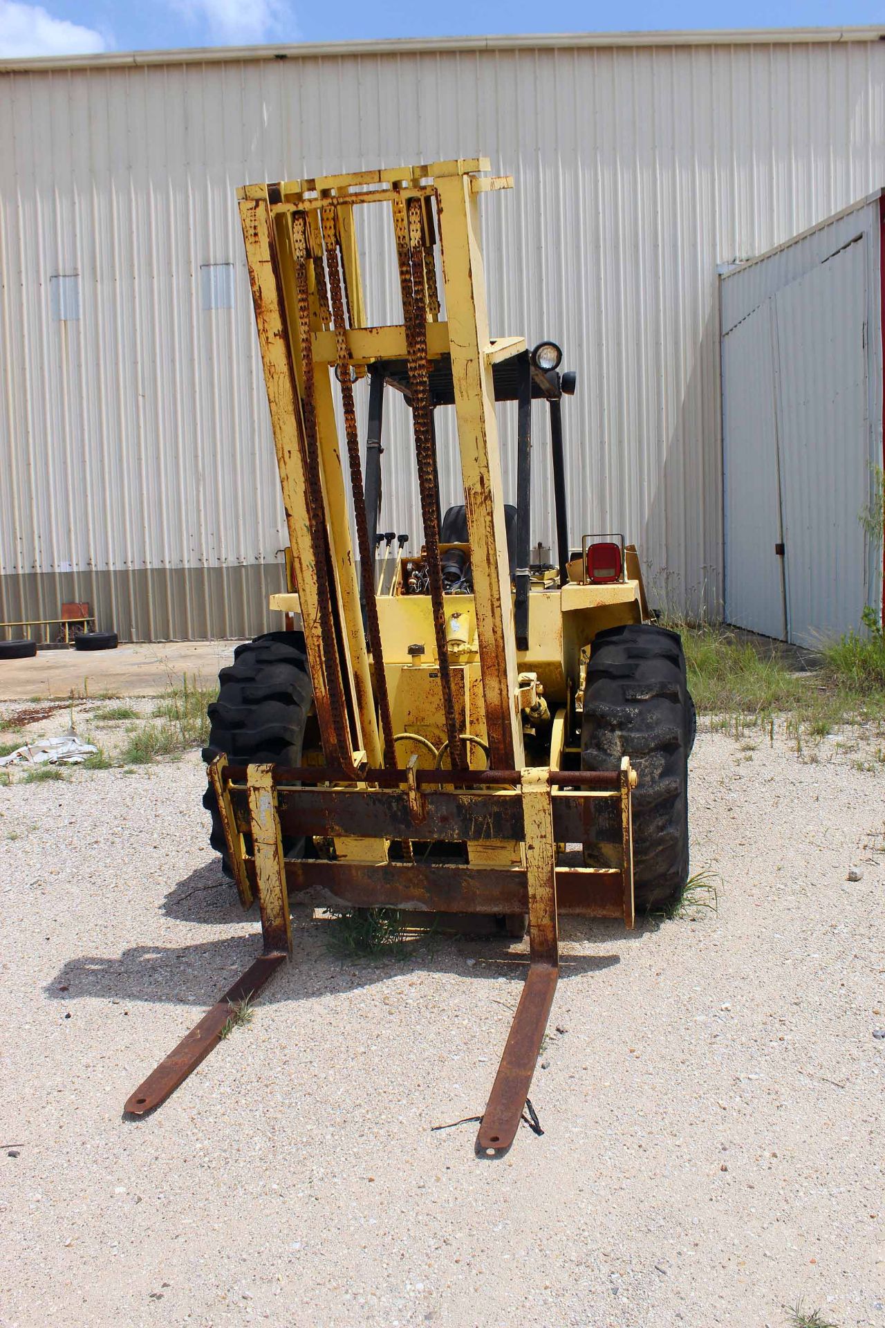 FORKLIFT, HARLO 5,000 LB. BASE CAP. MDL. HF456B, 2-stage mast, rough terrain tires (in need of - Image 2 of 4