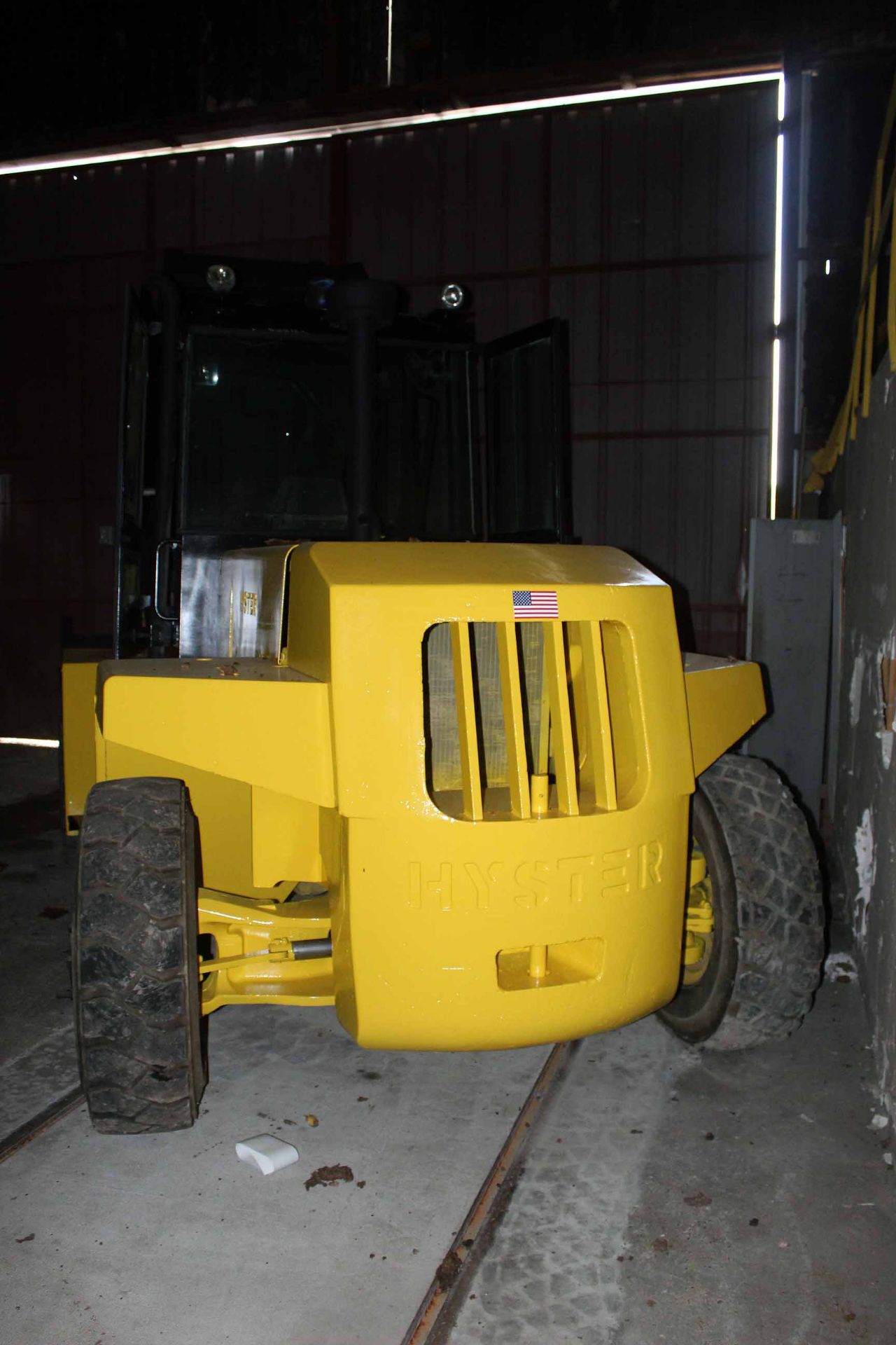 FORKLIFT, HYSTER 33,000 LB. BASE CAP. MDL. H330XL2, 29,300 lb. cap. as equipped, 2-stage mast, 8’ - Image 3 of 4