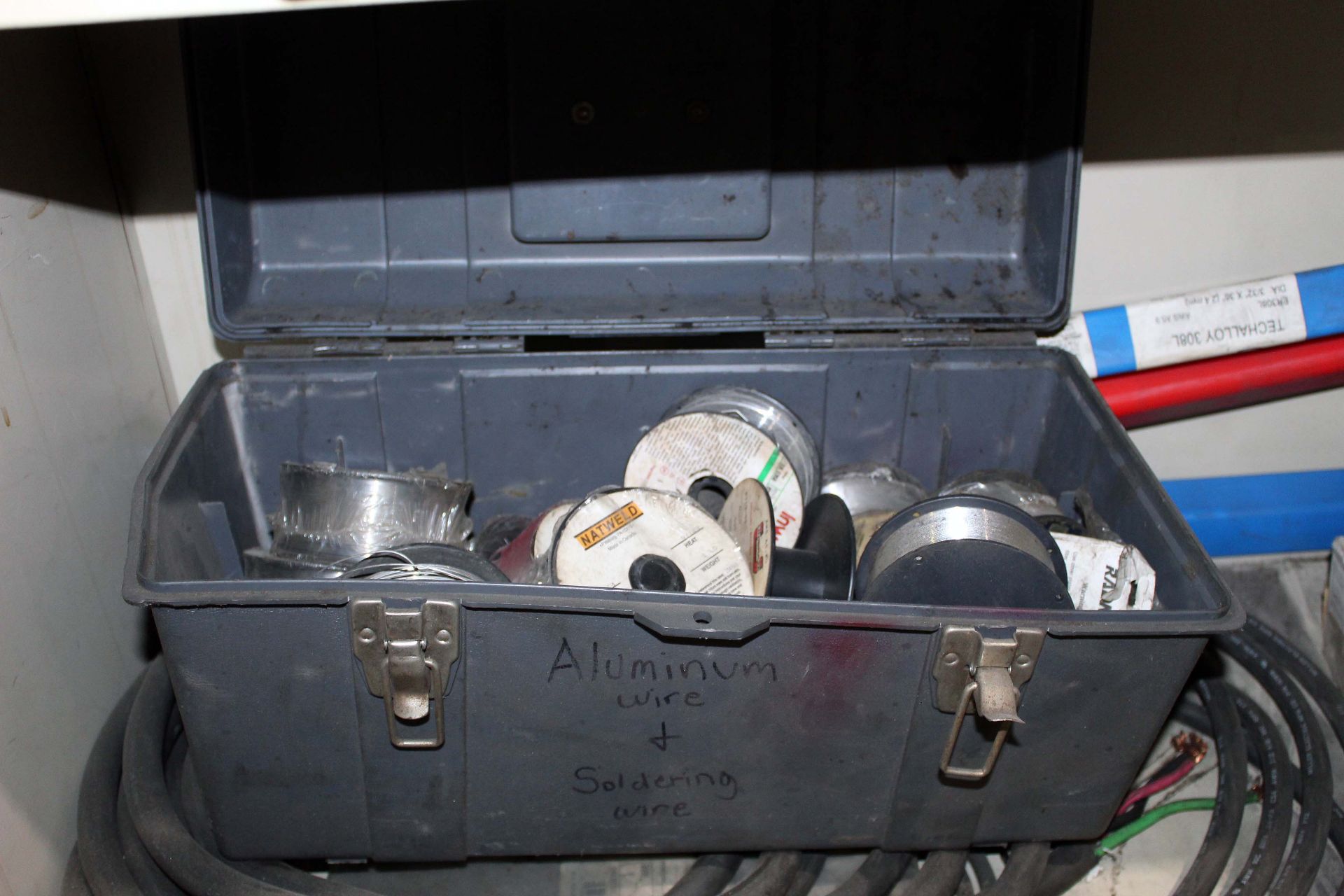 METAL STORAGE CABINET, w/contents (regulators, welding wire, rods & lead liners) - Image 2 of 4