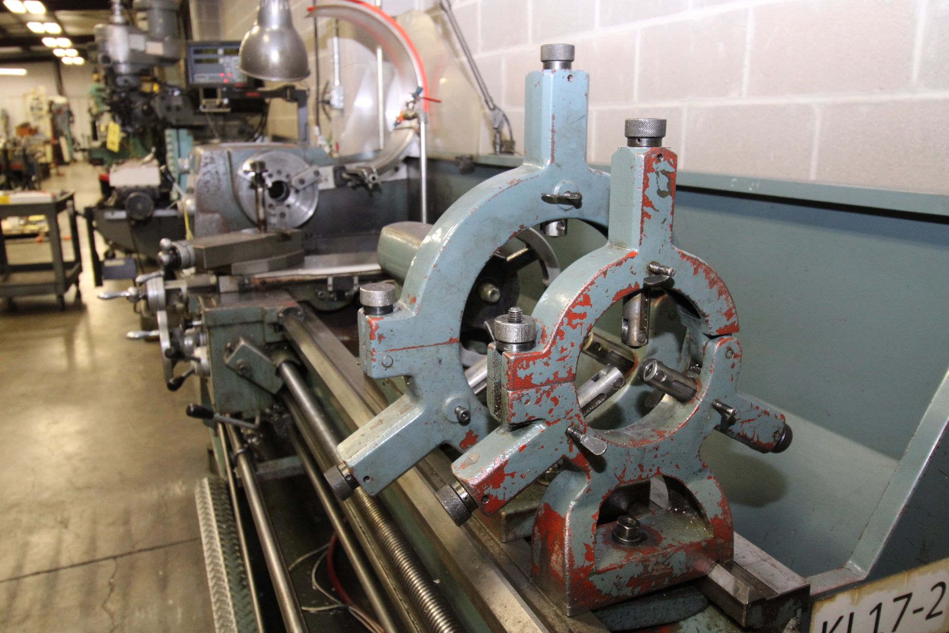 GAP BED ENGINE LATHE, KINGSTON 17” X 60”, new 2003, spds: 52-1350 RPM, 10” dia. 3-jaw chuck, 4-jaw - Image 3 of 15
